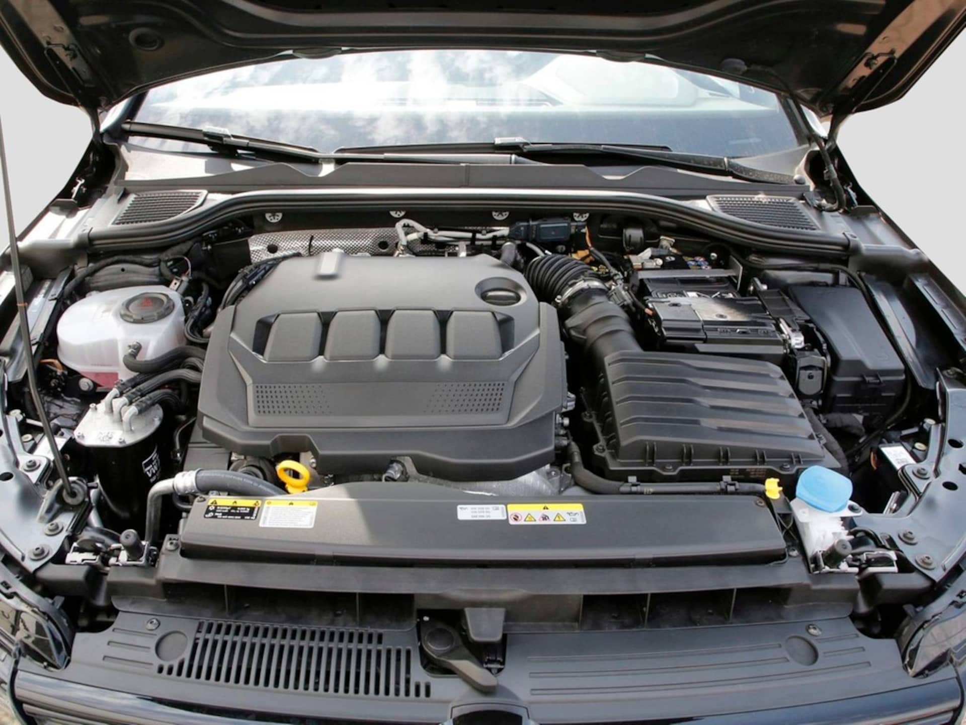 Volkswagen Golf Variant R-Line