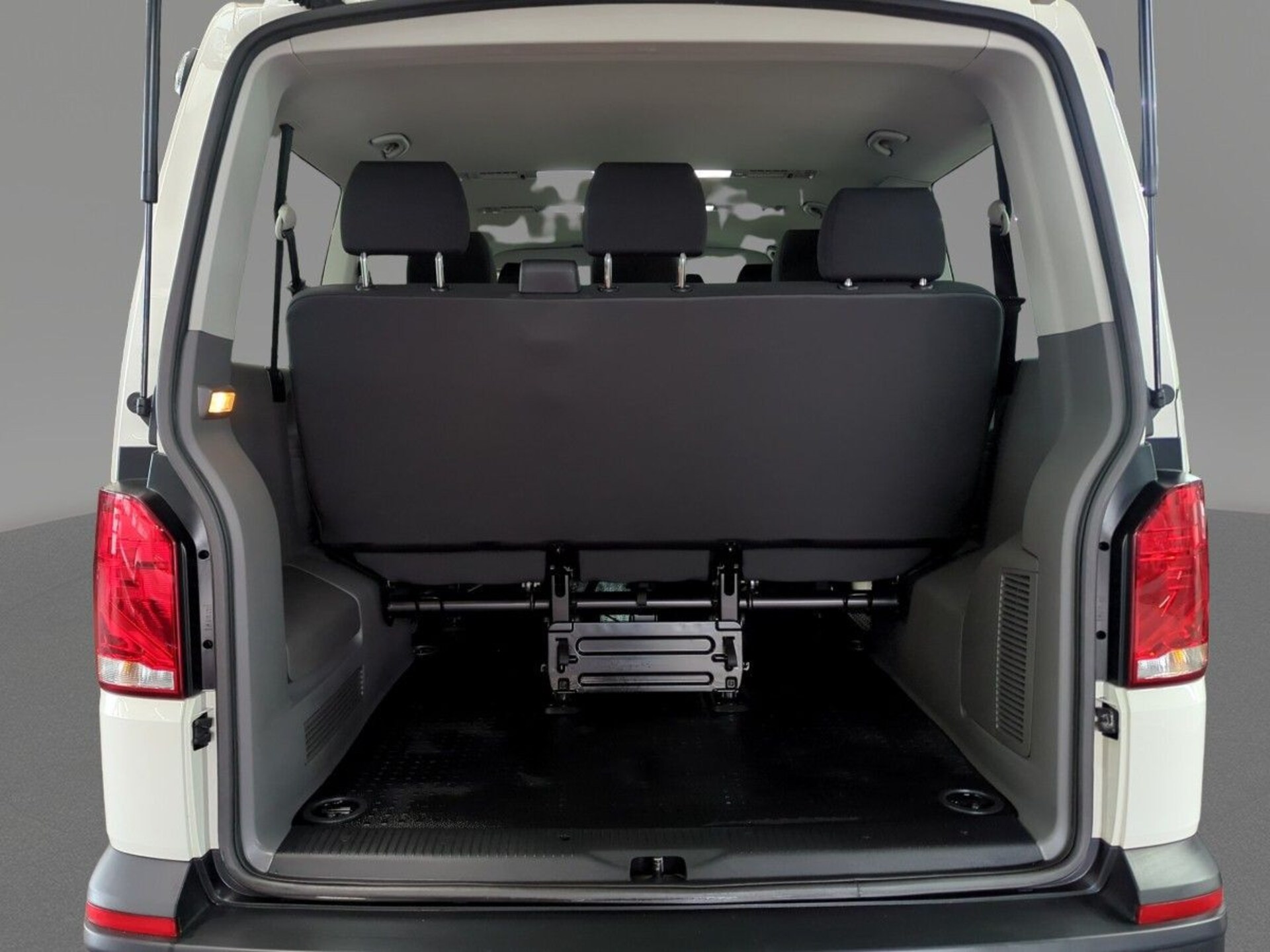 Volkswagen T6.1 Caravelle kurzer Radstand Trendline