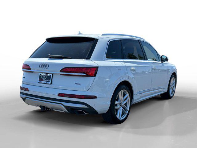 2025 Audi Q7 Premium Plus - Photo 5