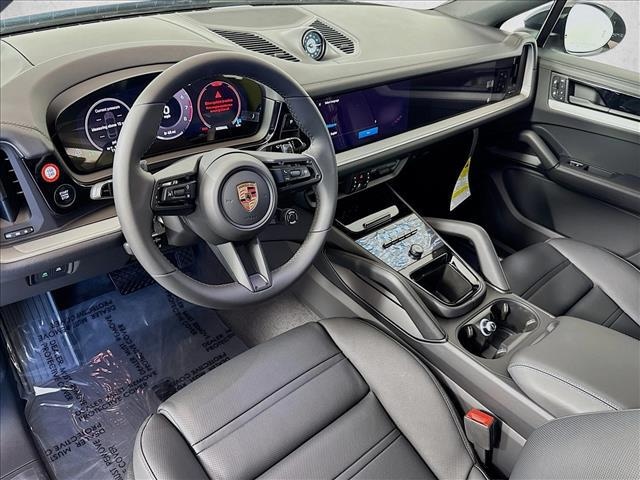 2025 Porsche Cayenne Coupé