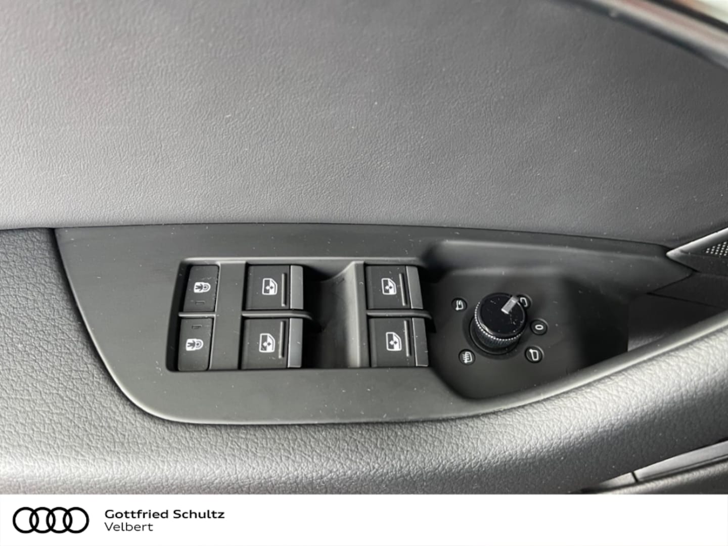 Bild über Audi A6 Avant S line 40 TDI quattro S tronic - für weitere Informationen kontaktieren Sie den Audi Partner