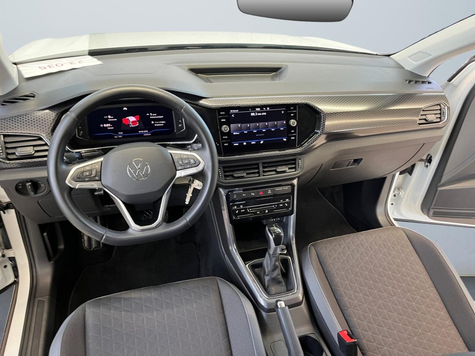 Volkswagen T-Cross – Bild 8