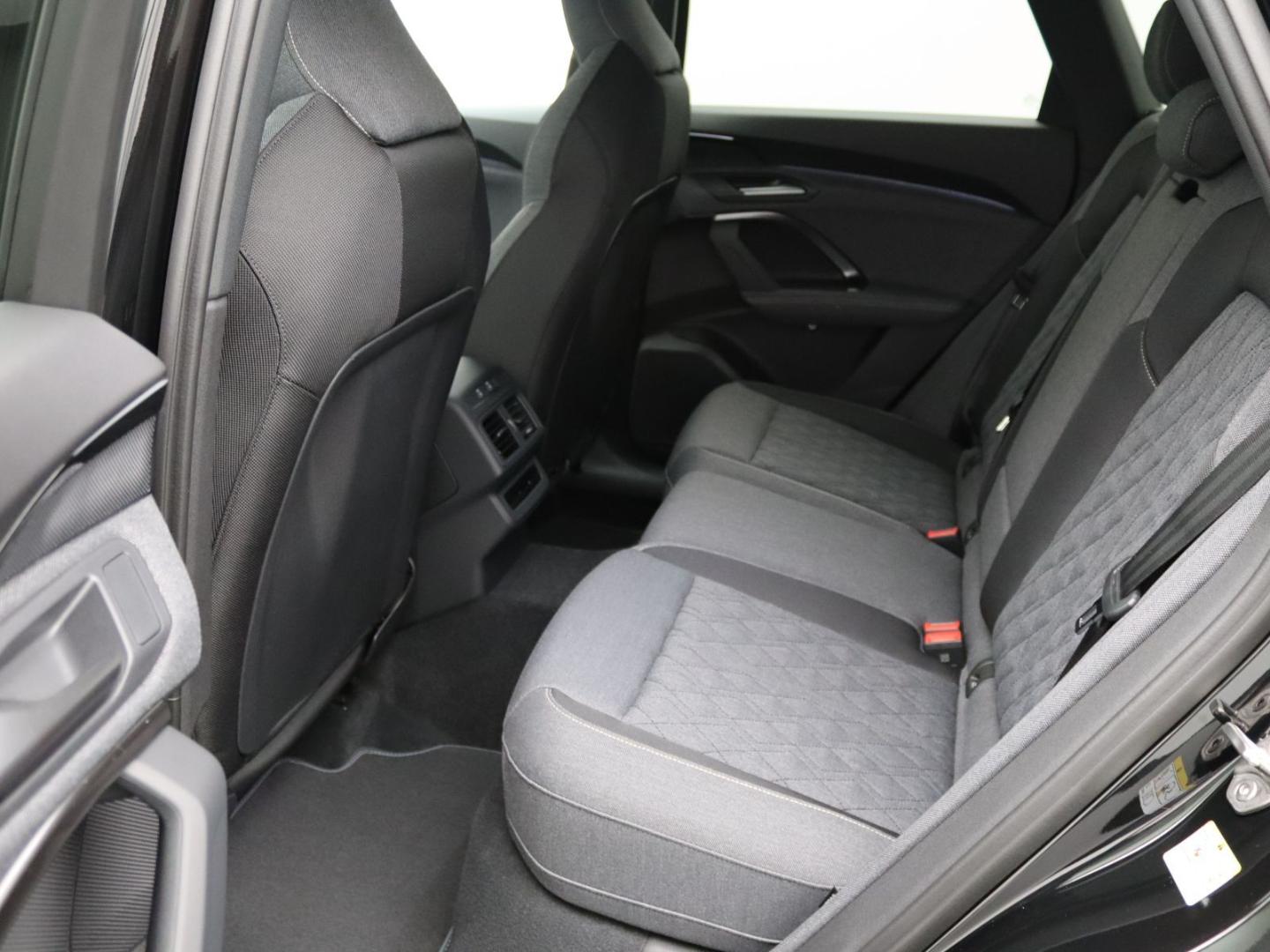 Image about Audi Q5 SUV TDI quattro 150 kW S tronic
