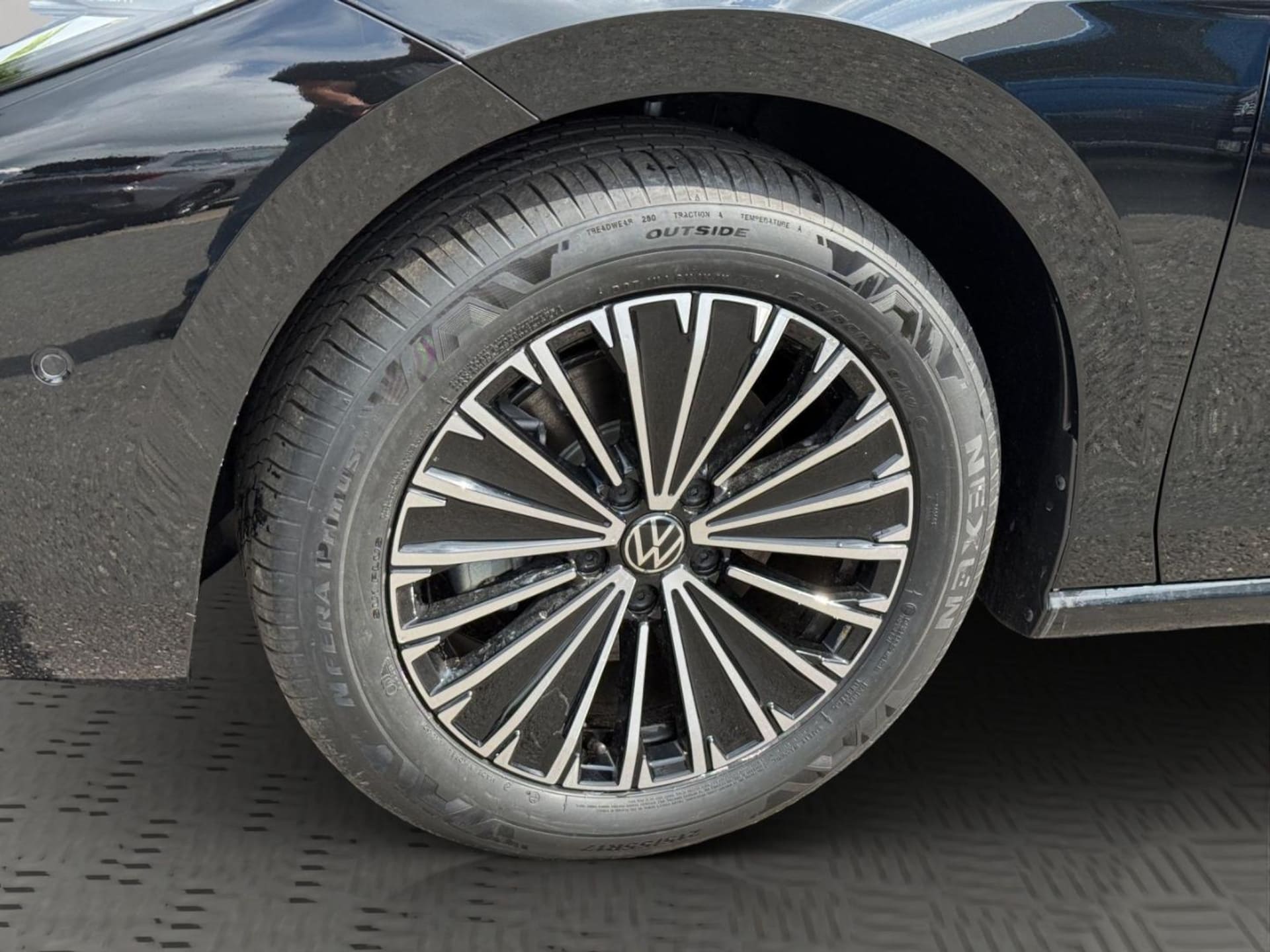 Volkswagen Passat Elegance