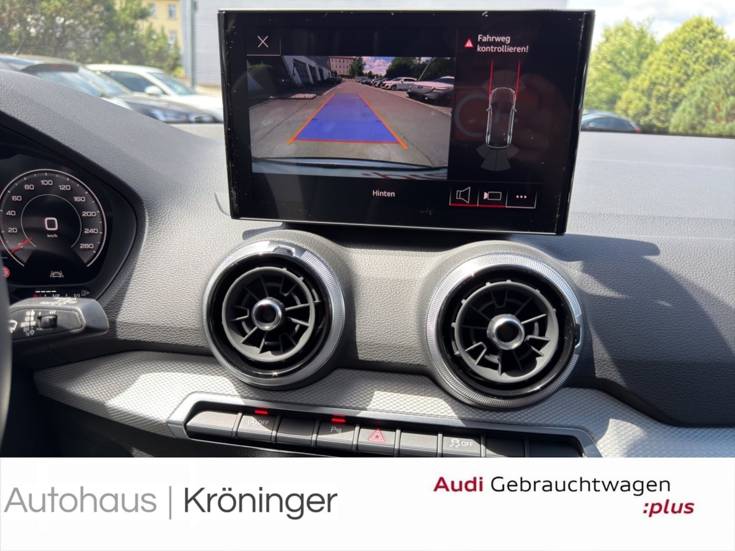 Bild über Audi Q2 advanced 30 TFSI Schaltgetriebe - für weitere Informationen kontaktieren Sie den Audi Partner