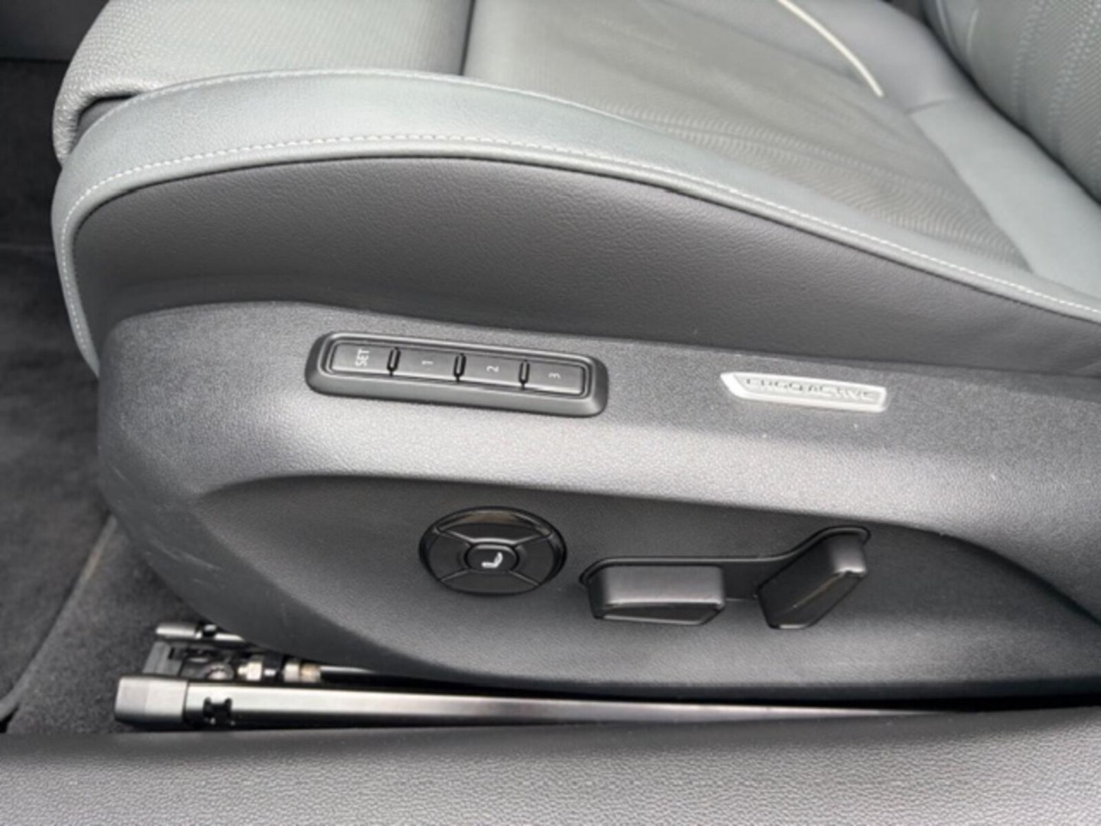 Volkswagen Passat – Bild 14