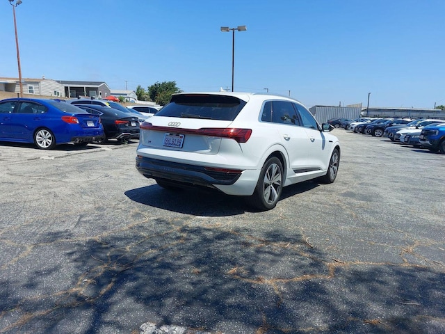 2024 Audi Q8 e-tron