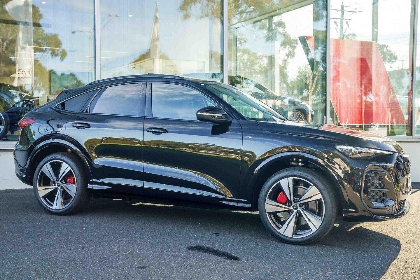 Image about Audi Q5 Sportback e-hybrid quattro S tronic
