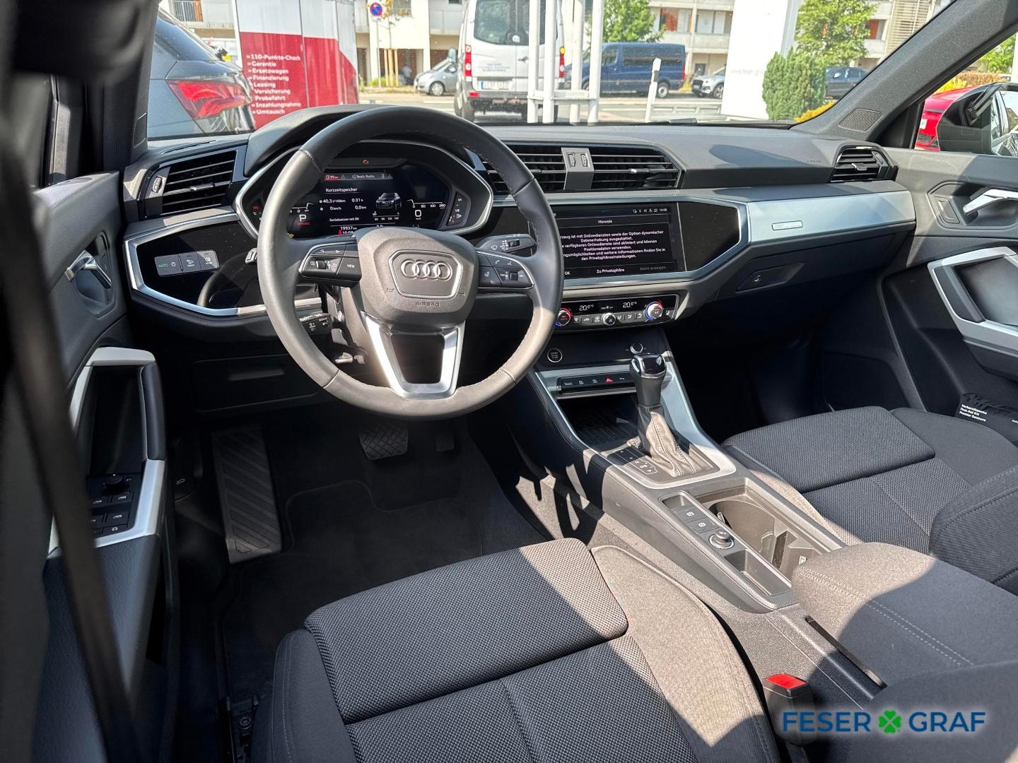 Bild über Audi Q3 advanced 35 TFSI S tronic - für weitere Informationen kontaktieren Sie den Audi Partner