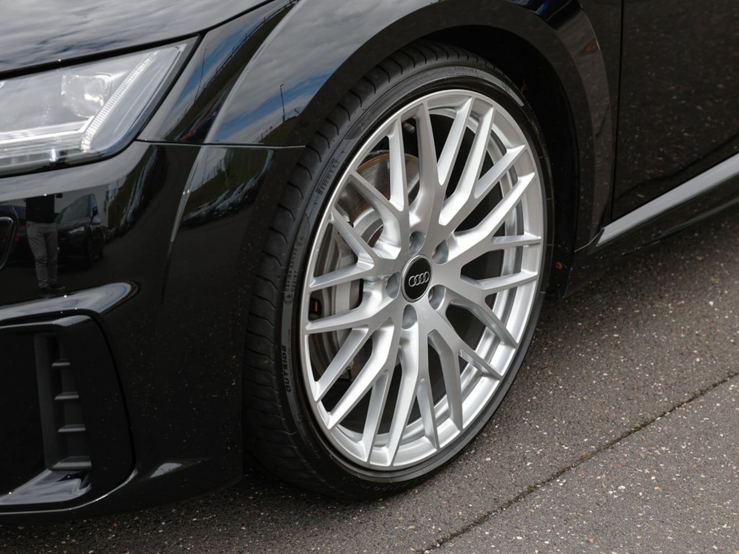 Bild über Audi TT Roadster 45 TFSI quattro S tronic - für weitere Informationen kontaktieren Sie den Audi Partner