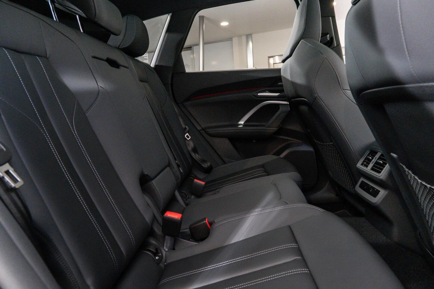 Image about Audi Q5 SUV TDI quattro 150 kW sport