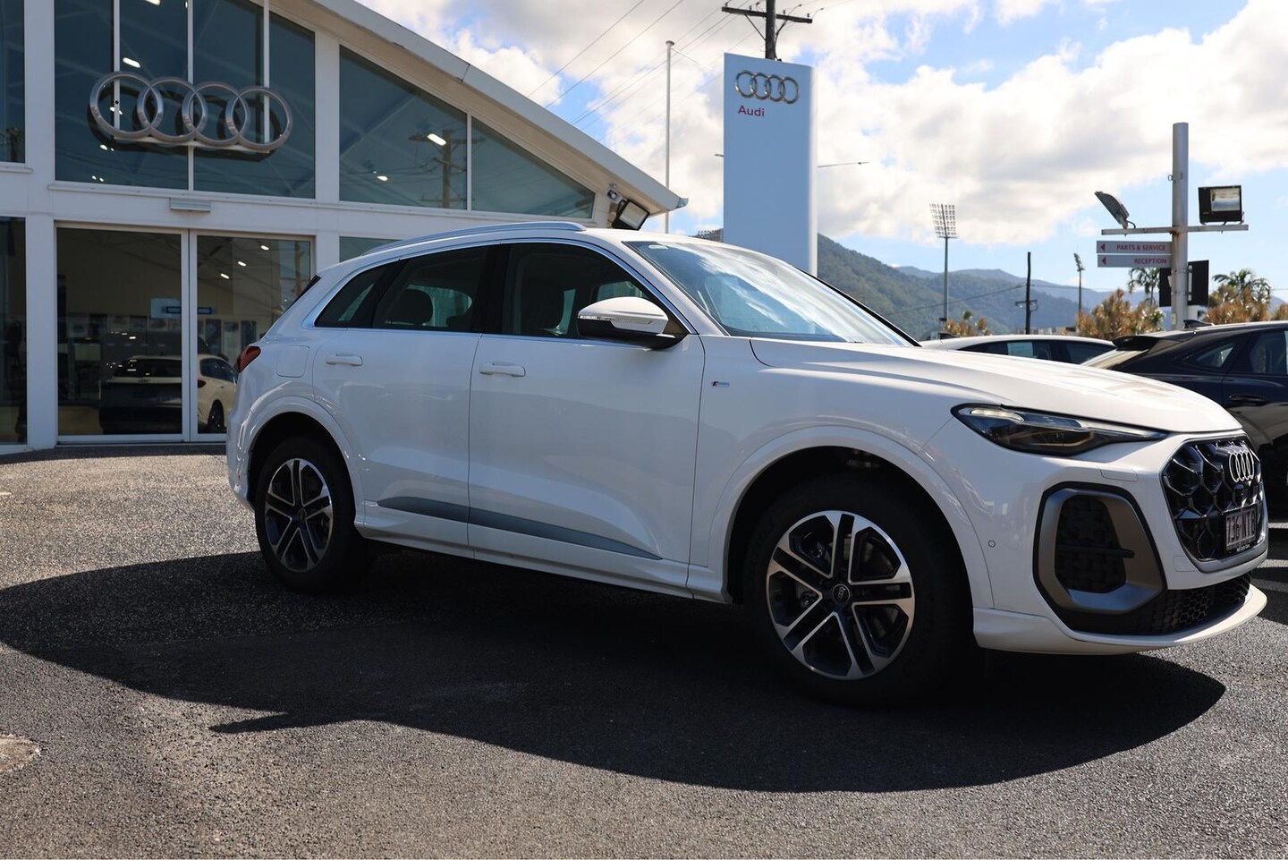 Image about Audi Q5 SUV TFSI 150 kW