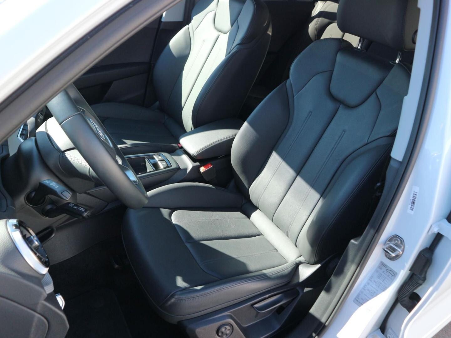 Bild über Audi Q2 S line 40 TFSI quattro S tronic - für weitere Informationen kontaktieren Sie den Audi Partner