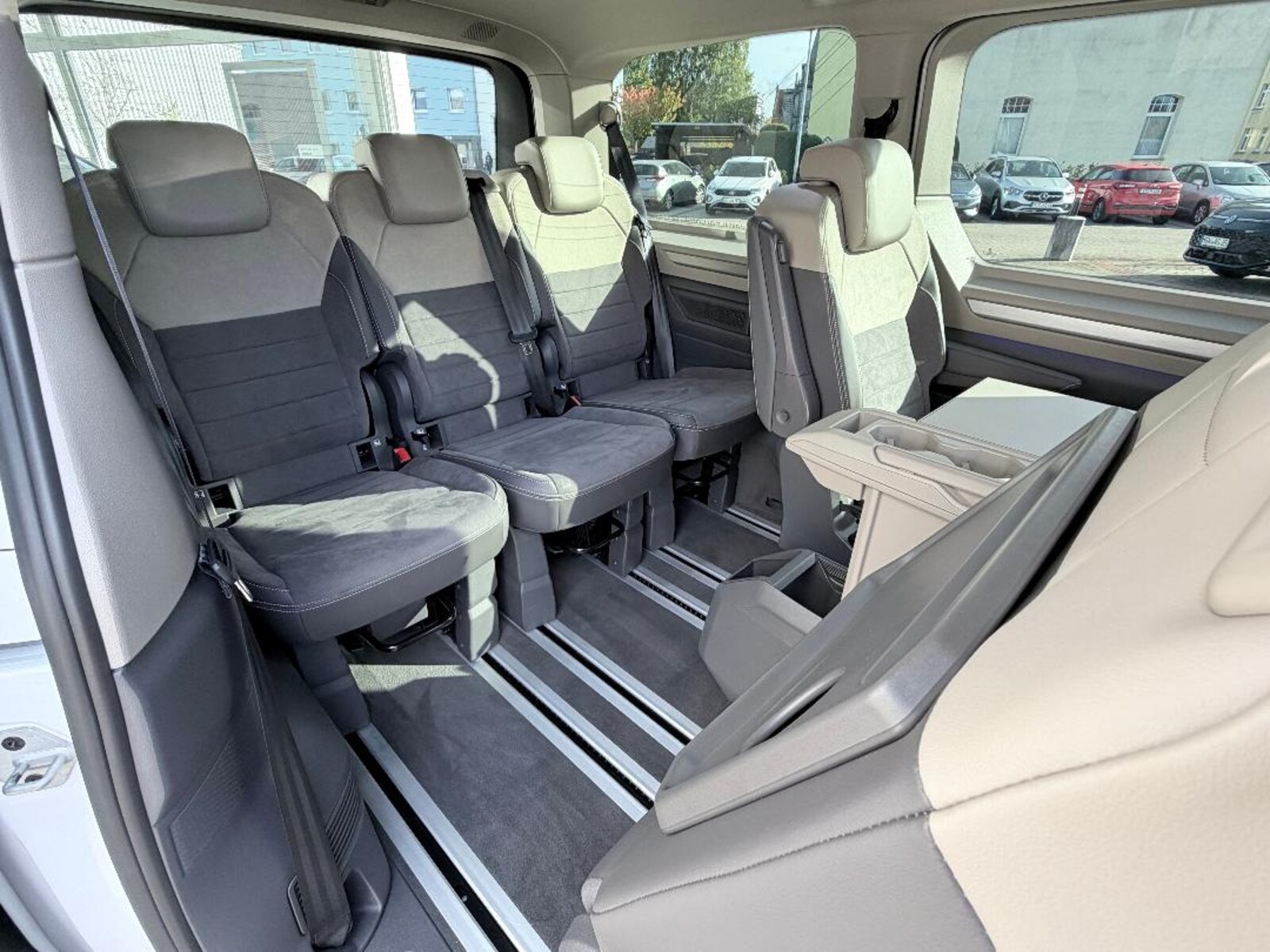 Volkswagen Multivan Langversion – Bild 10