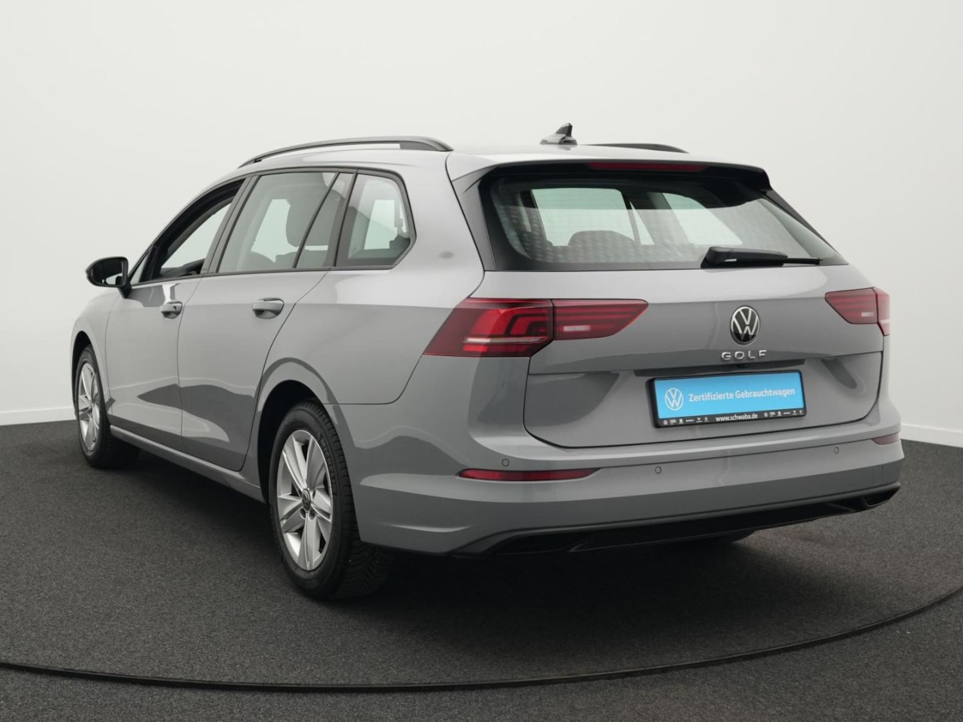 Volkswagen Golf Variant Life