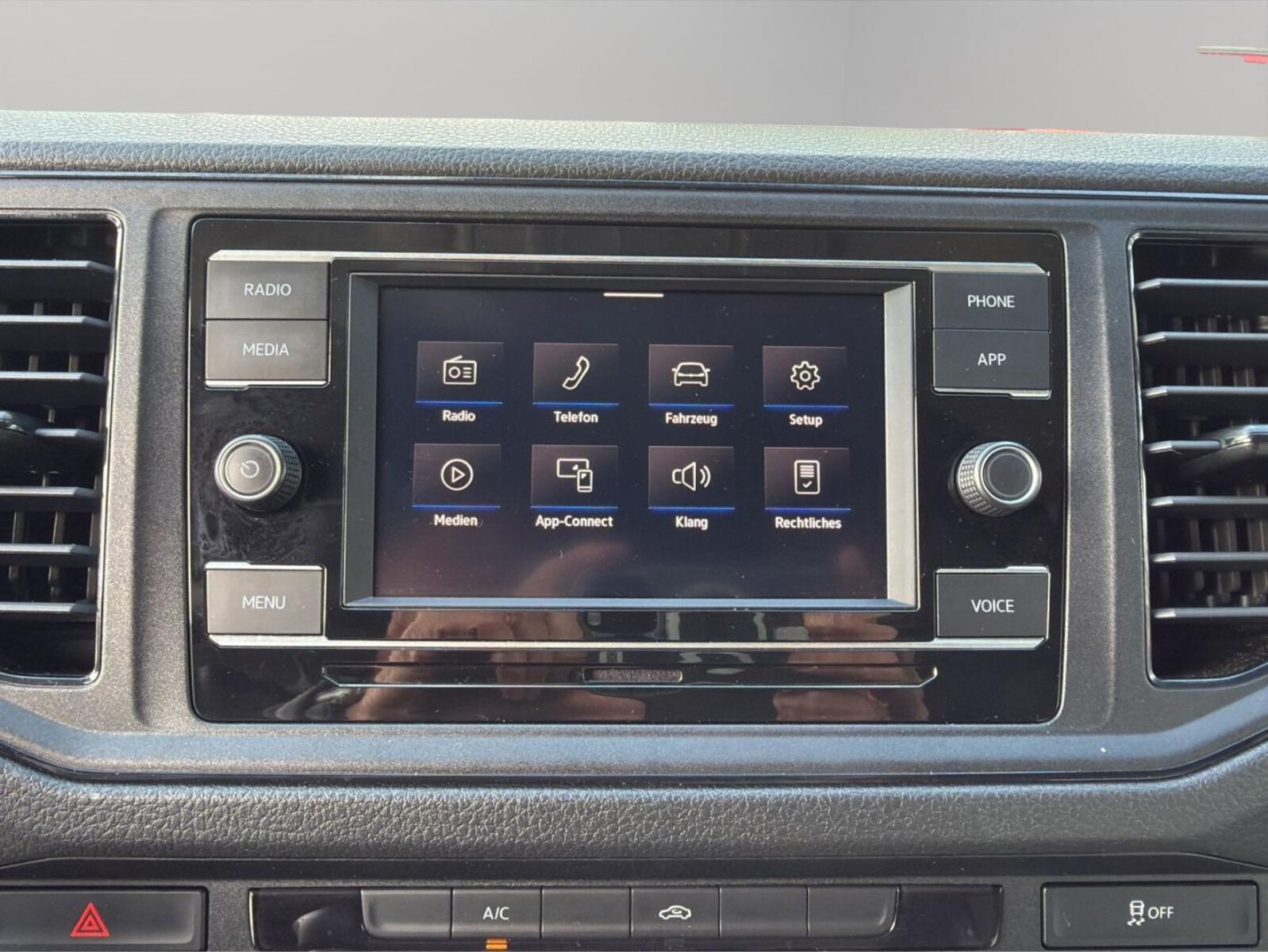Volkswagen Crafter Kasten mittlerer Radstand – Bild 11