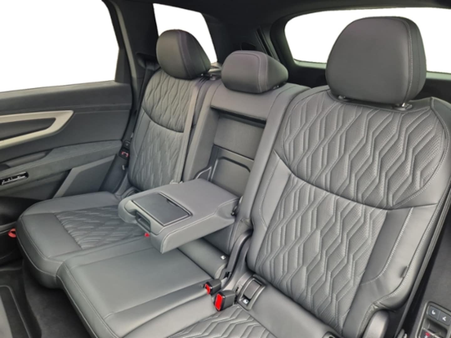 Bild über Audi Q7 SUV TDI quattro 220 kW tiptronic - für weitere Informationen kontaktieren Sie den Audi Partner