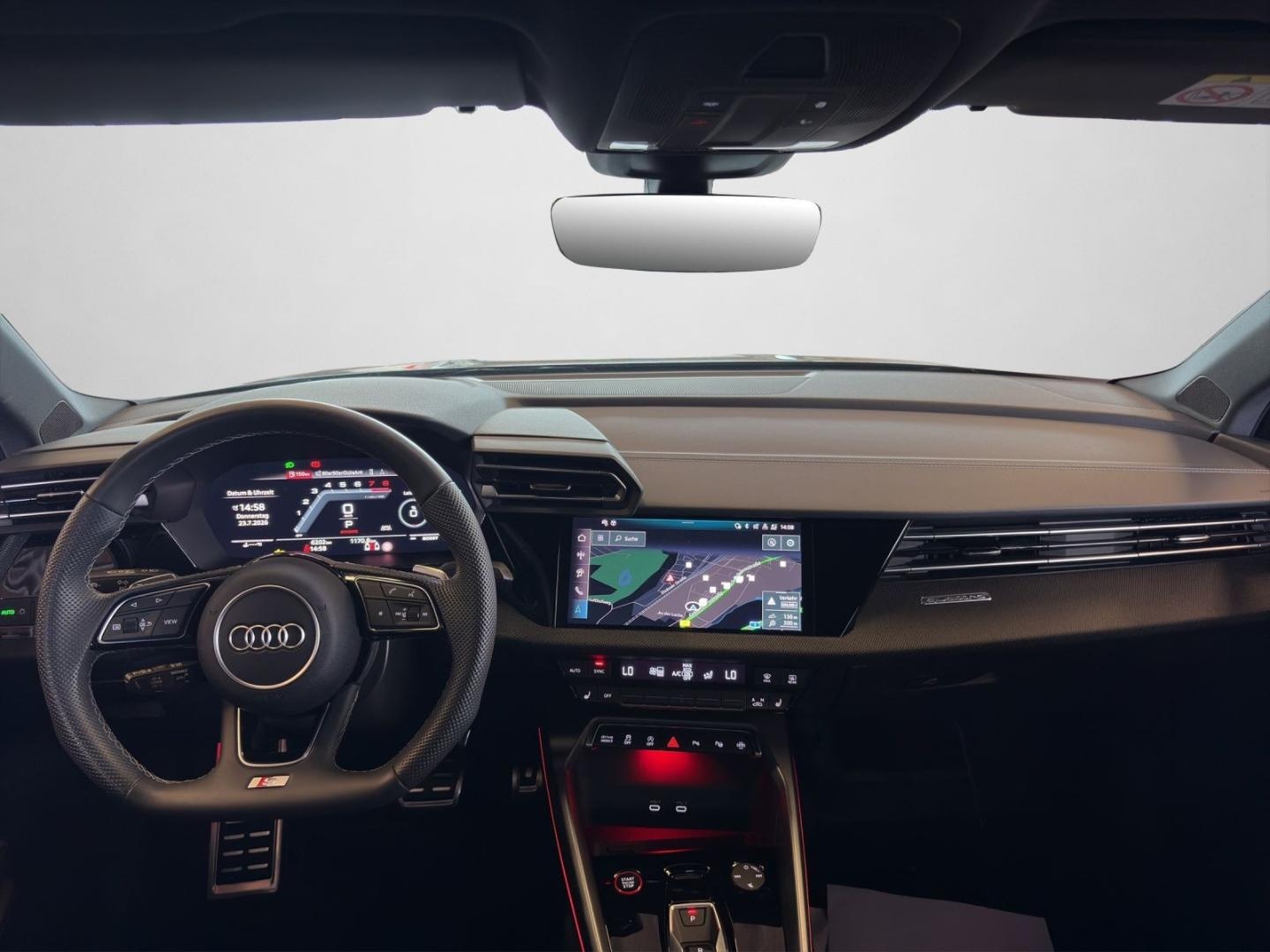 Bild über Audi S3 Limousine TFSI quattro S tronic - für weitere Informationen kontaktieren Sie den Audi Partner