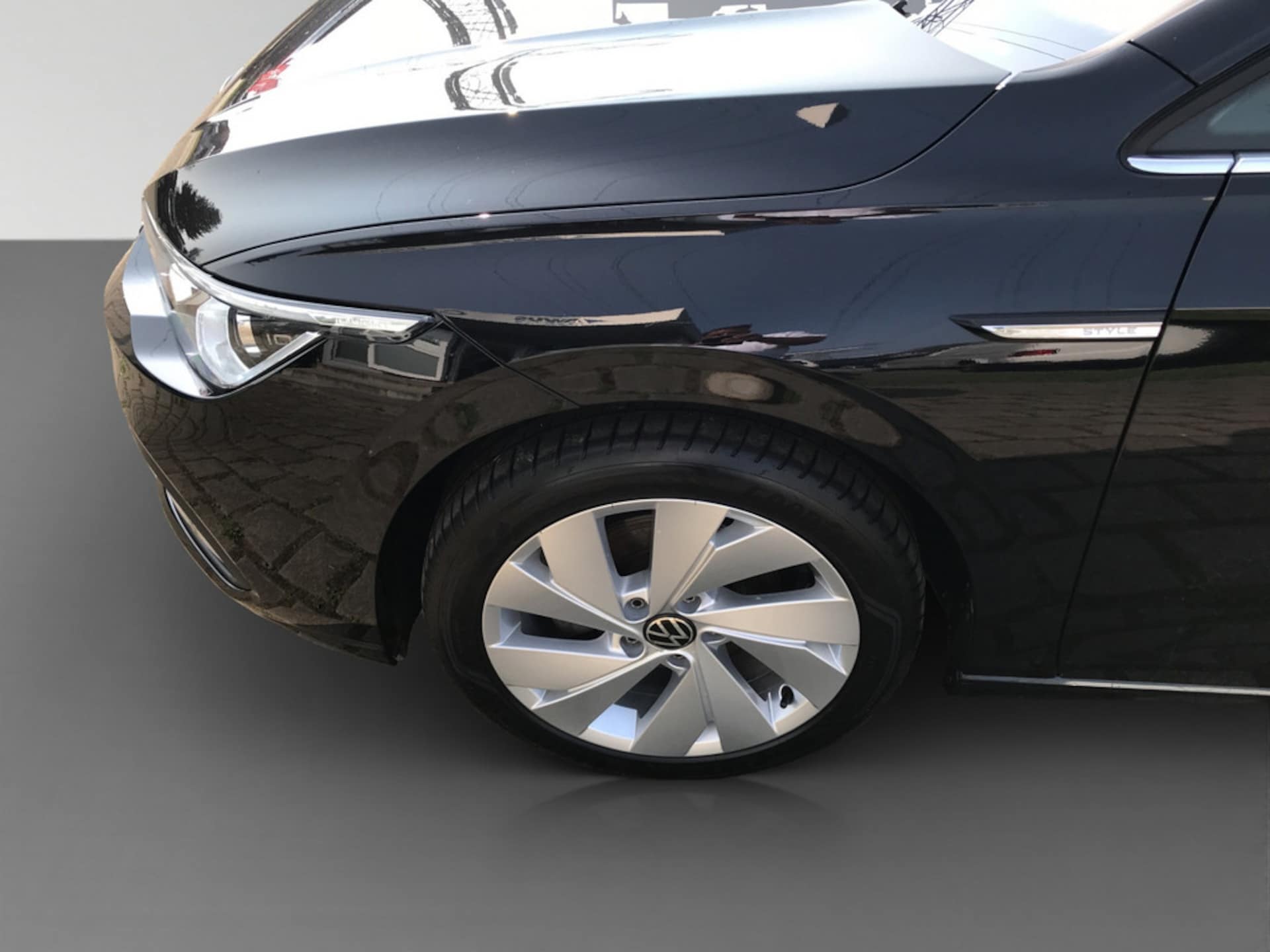 Volkswagen Golf Style