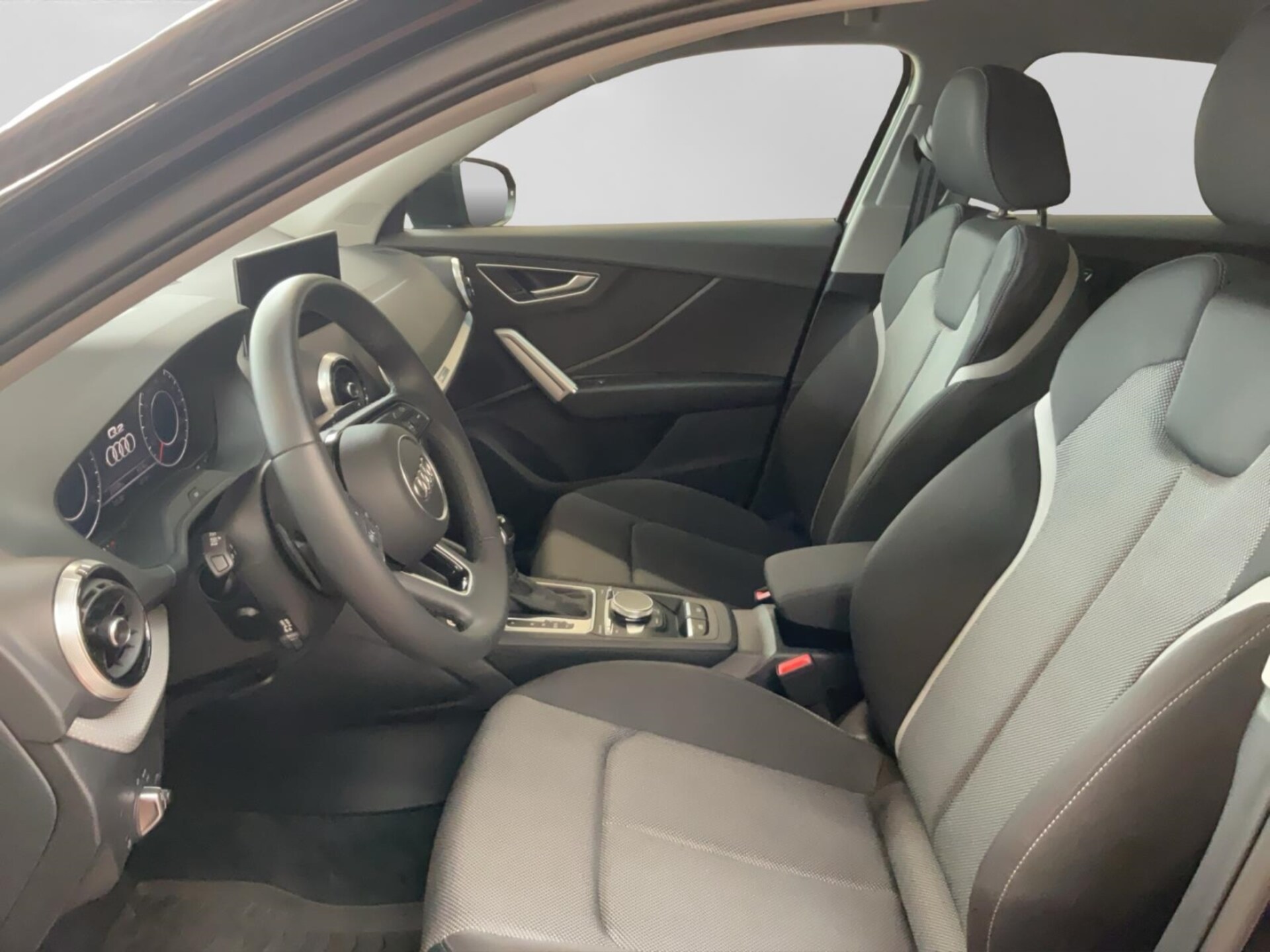 Audi Q2 S line
