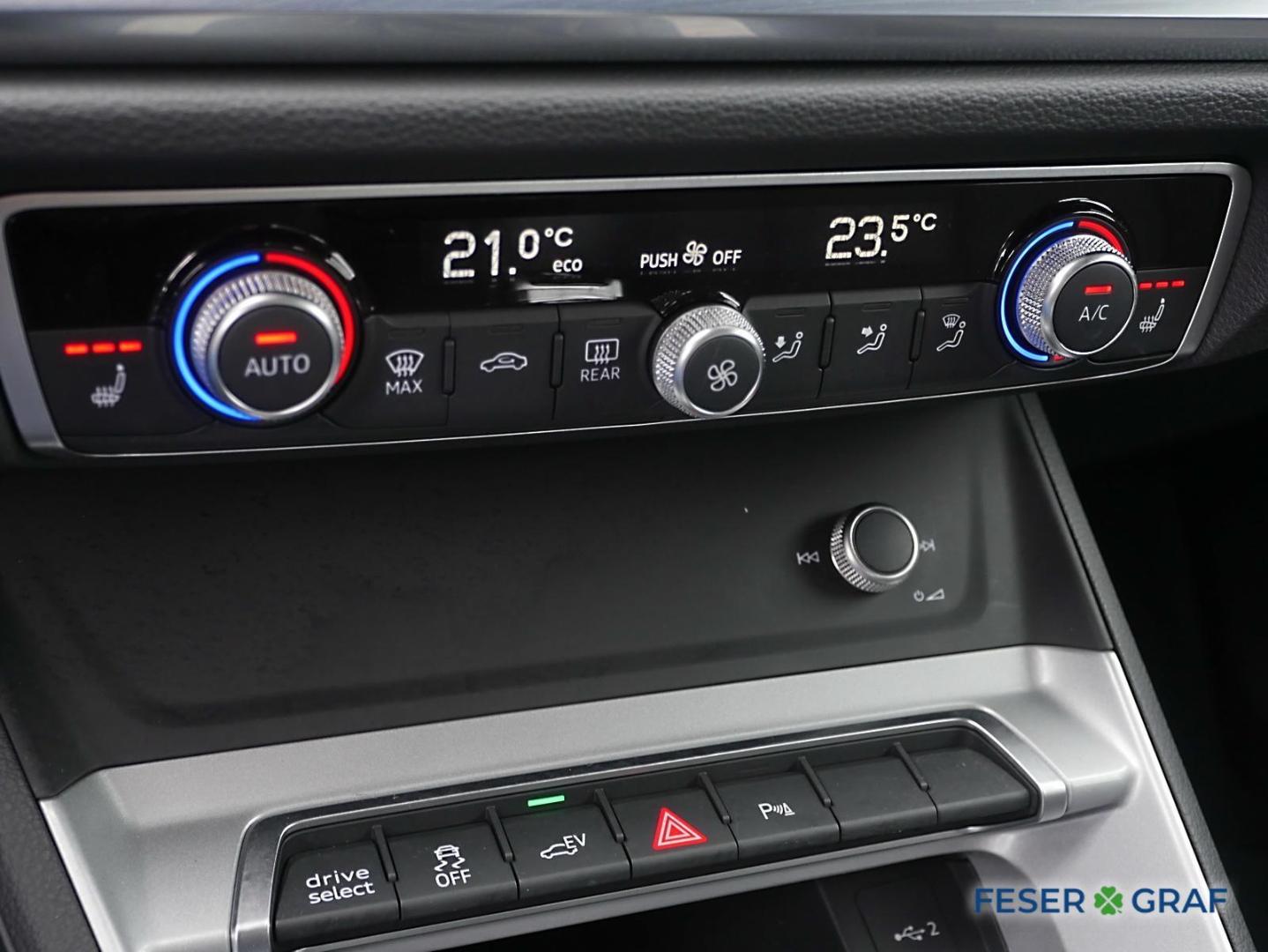 Image about Audi Q3 Sportback TFSI e 45 TFSI e S tronic