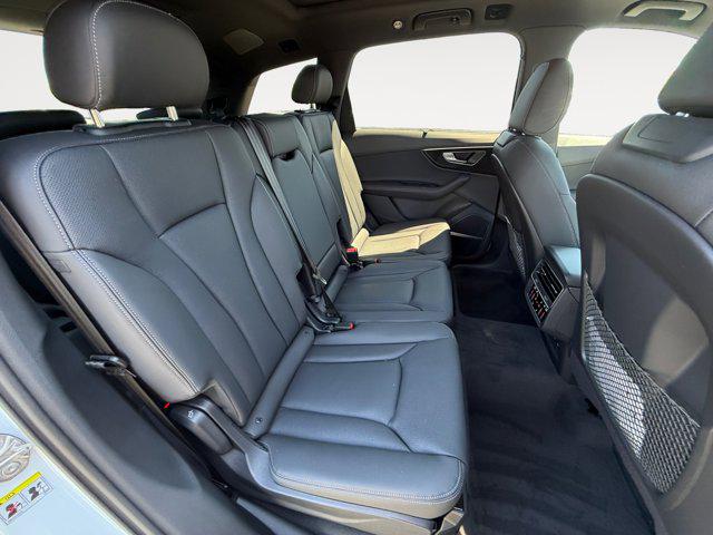 2025 Audi Q7 Premium Plus - Photo 18
