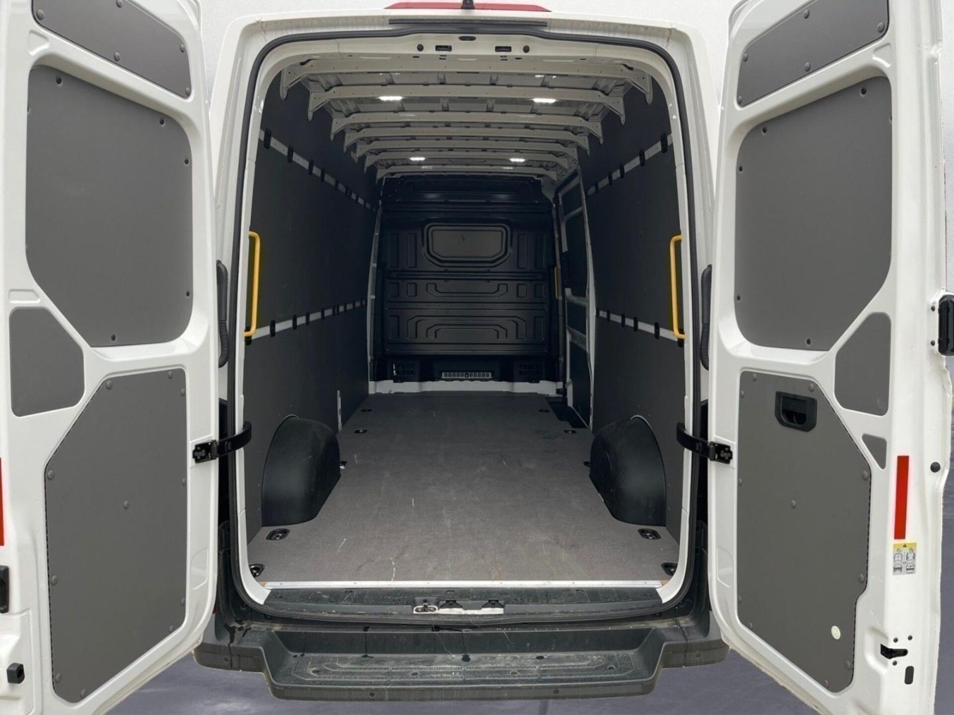 Volkswagen Crafter Kasten langer Radstand