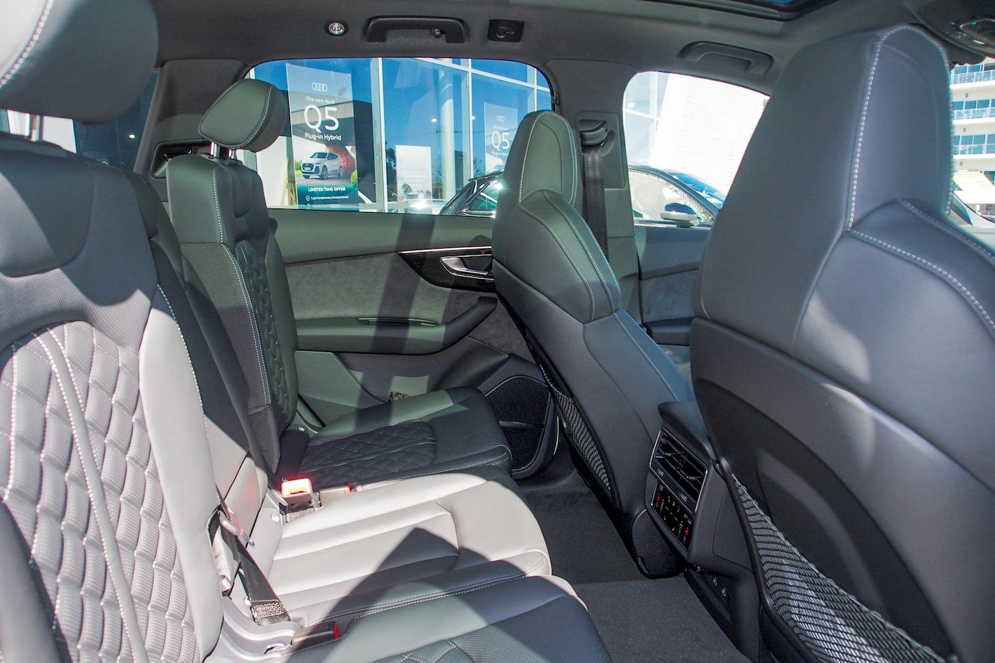 Image about Audi Q7 SUV Q7 S line TDI quattro tiptronic