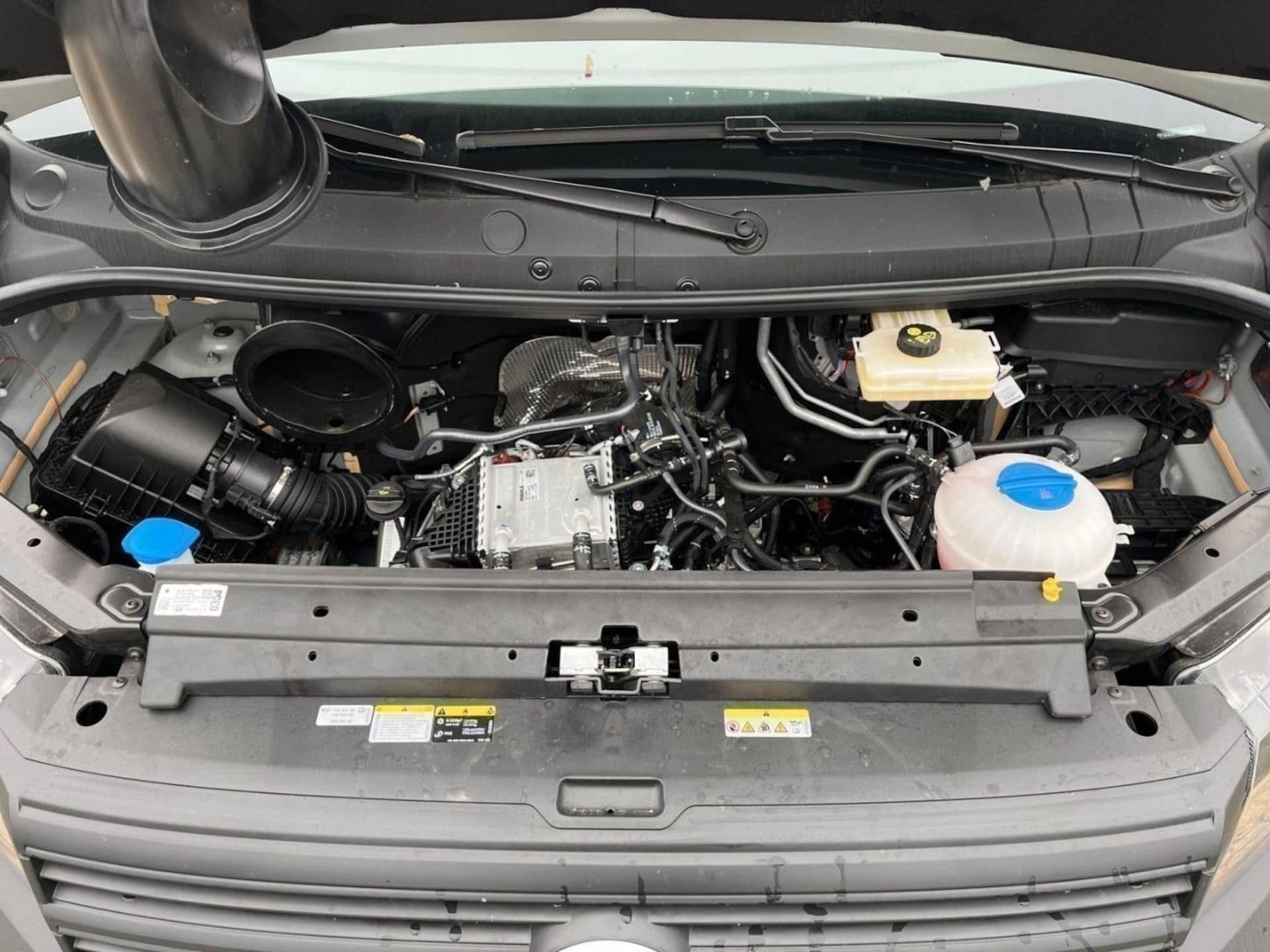 Volkswagen Crafter Kasten langer Radstand