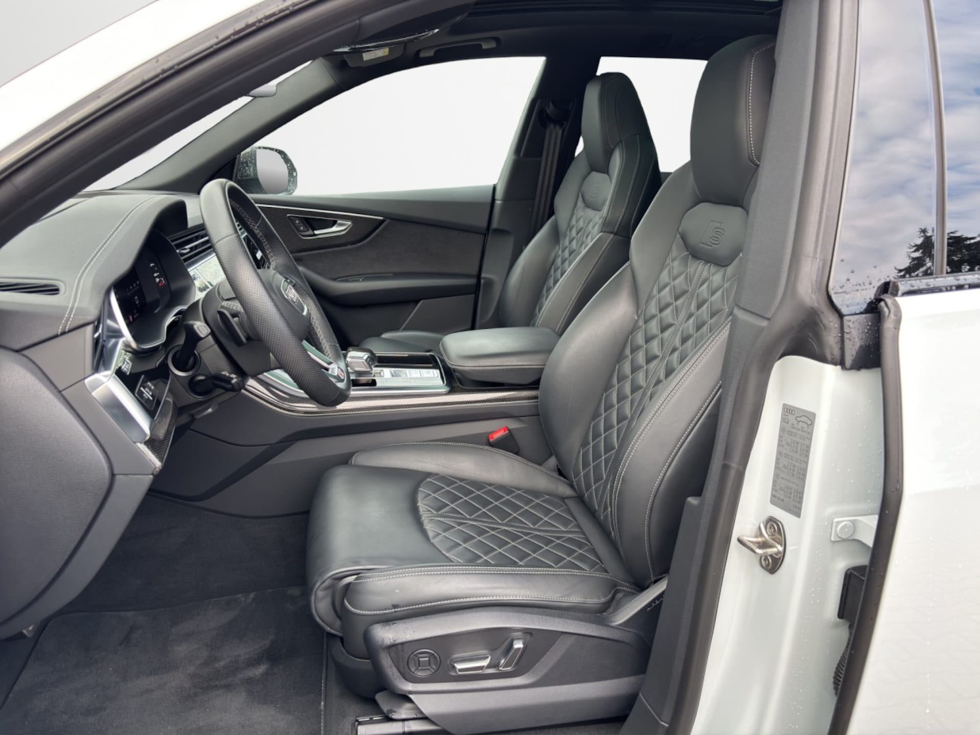 Audi SQ8 SUV
