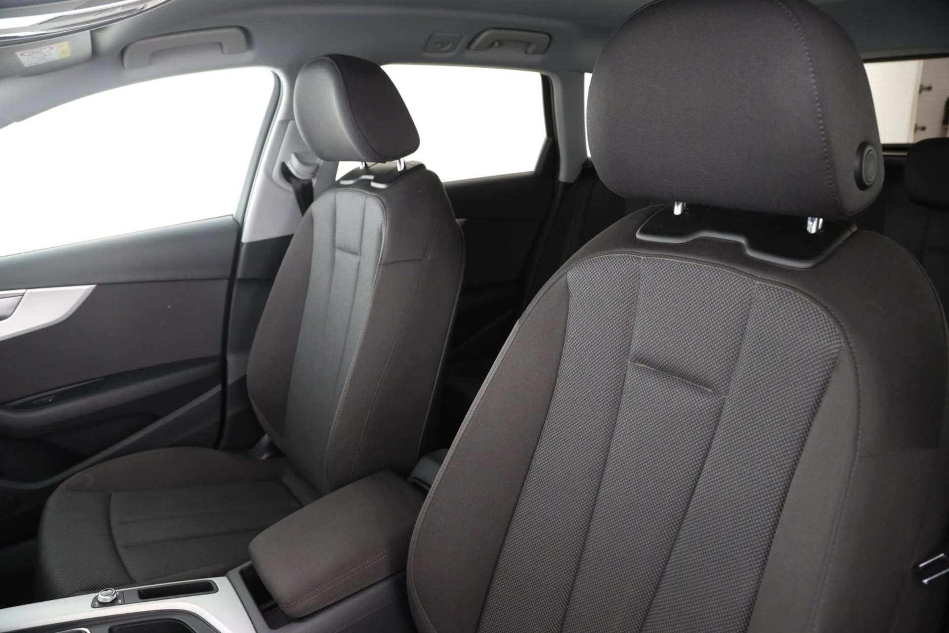 Audi A4 Avant S line