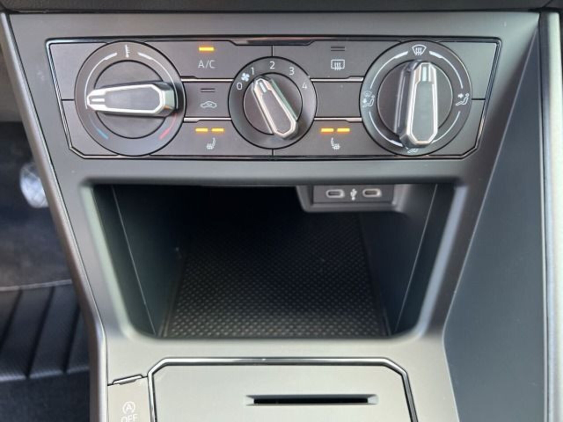Volkswagen Polo Basis-Modell