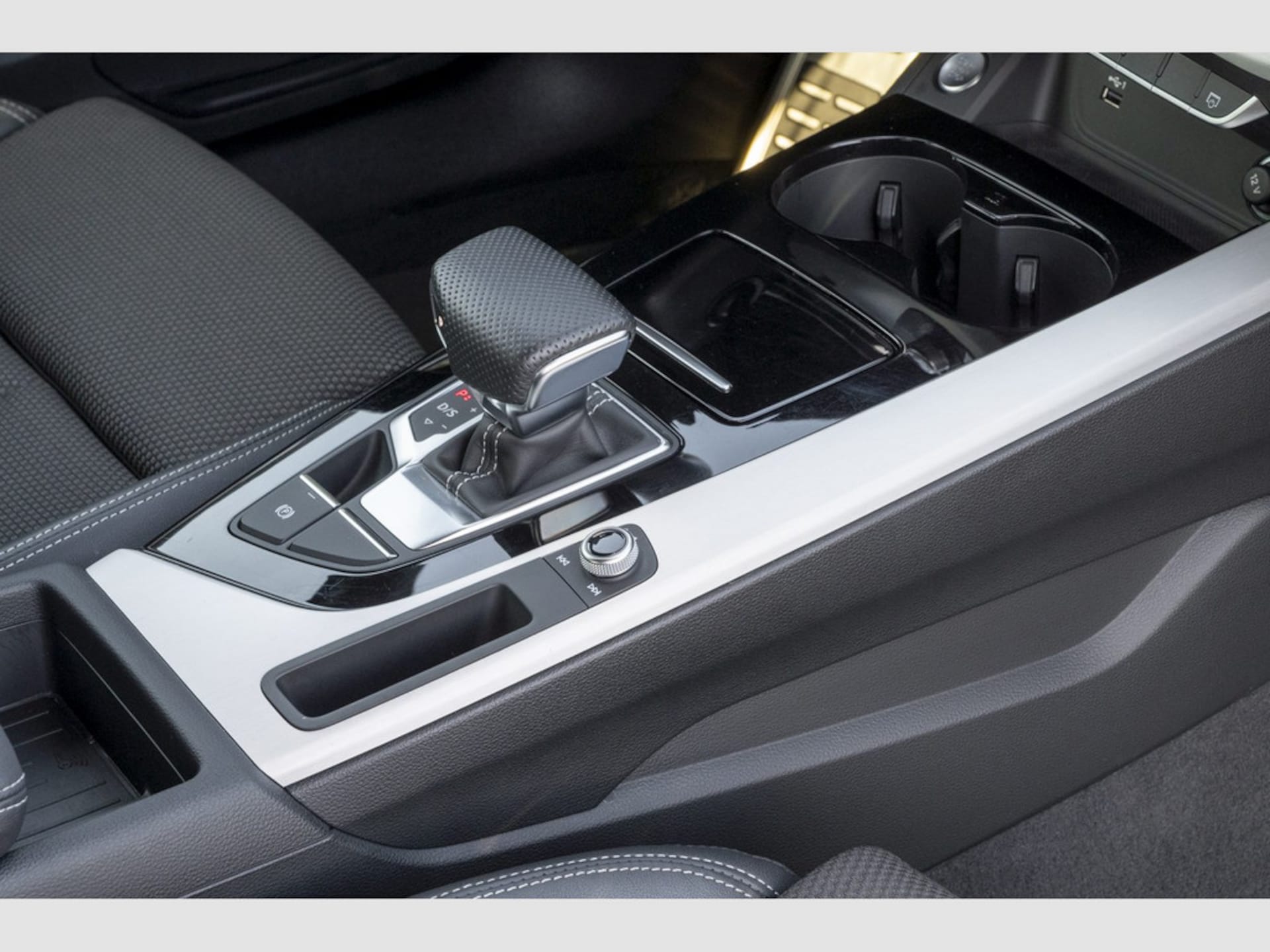 Audi A4 Avant S line