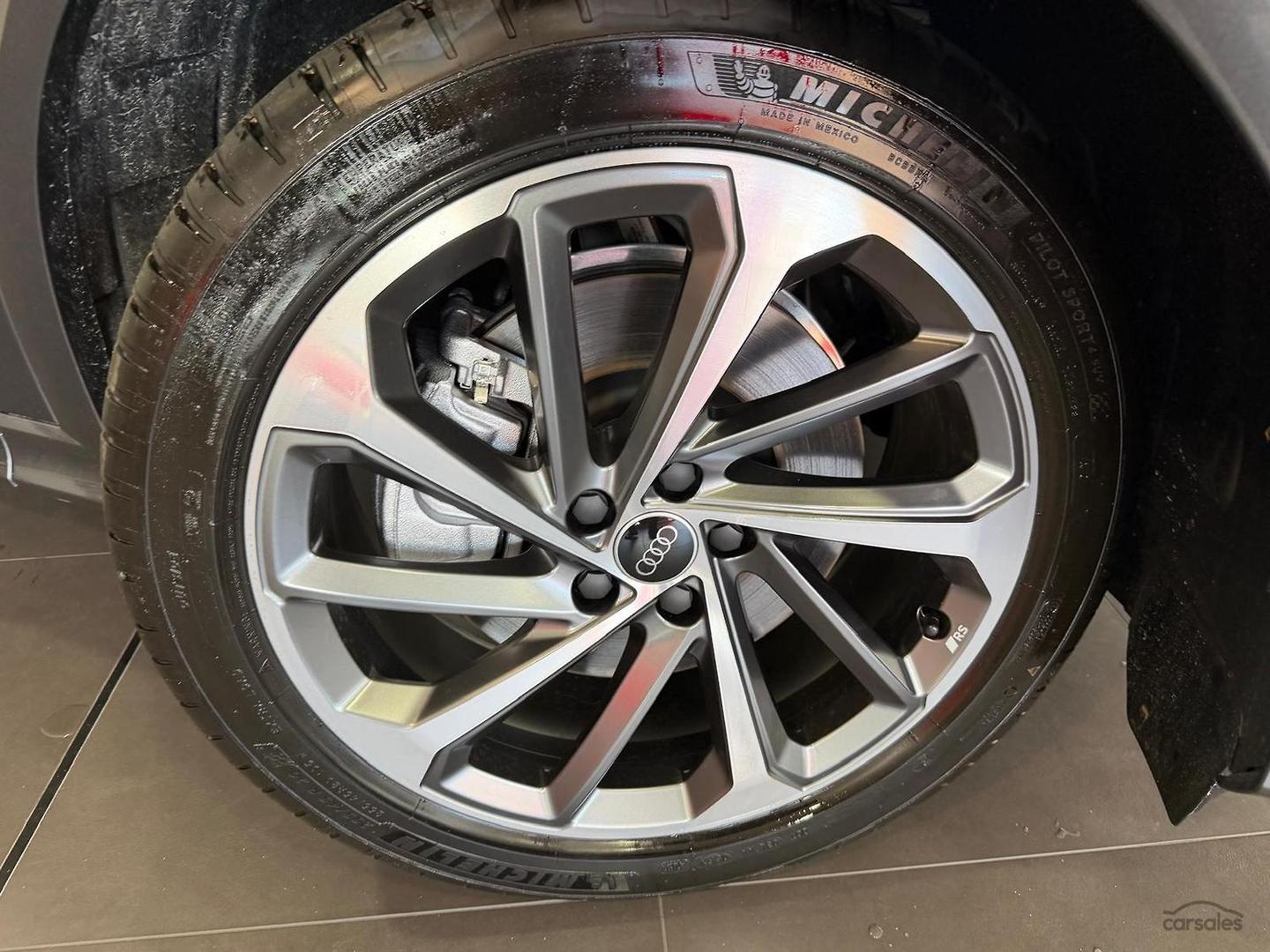 Image about Audi Q5 SUV TDI quattro 150 kW sport
