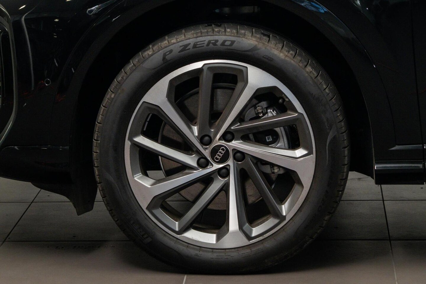 Image about Audi Q5 SUV TDI quattro 150 kW sport
