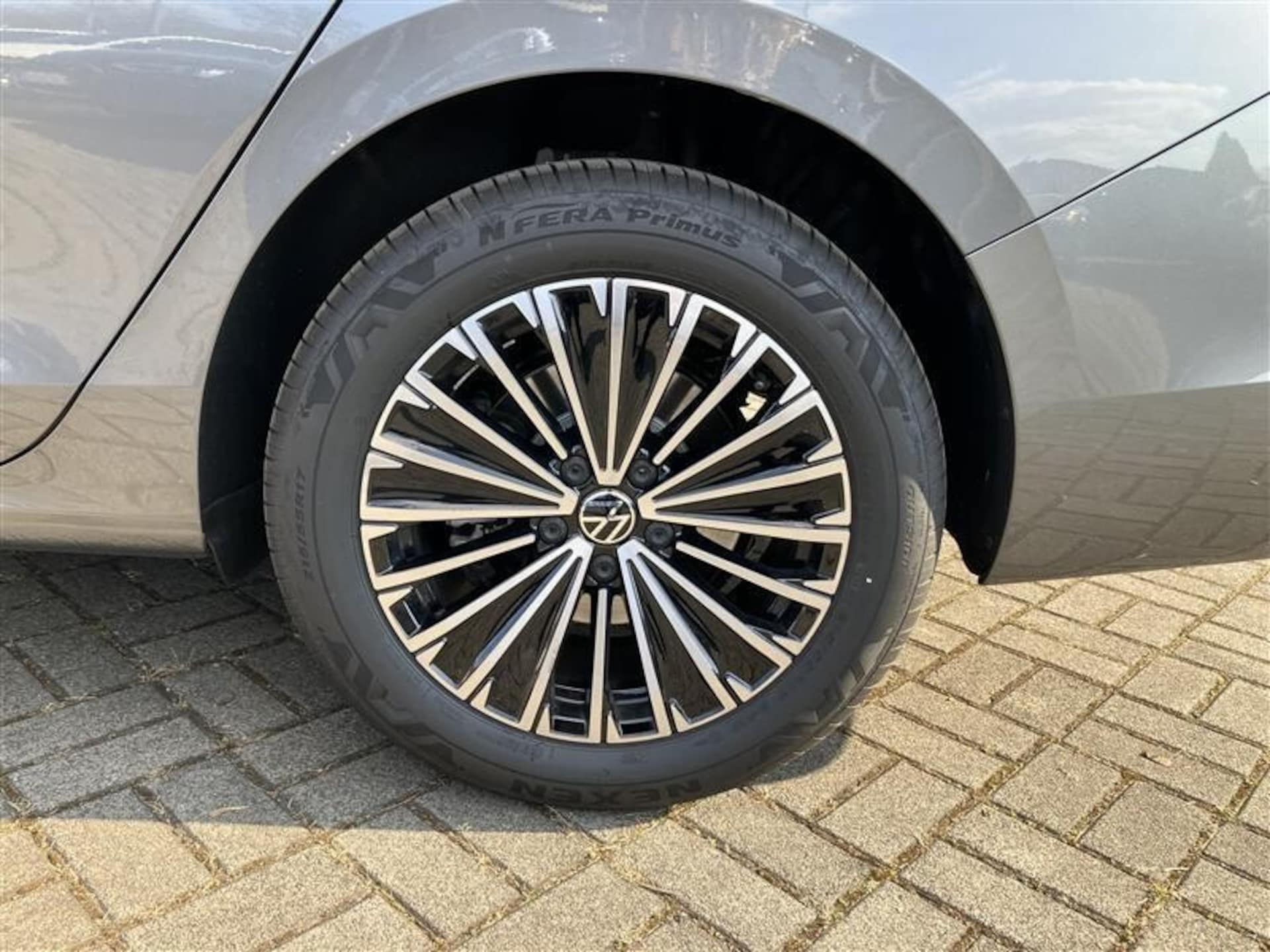 Volkswagen Passat Elegance