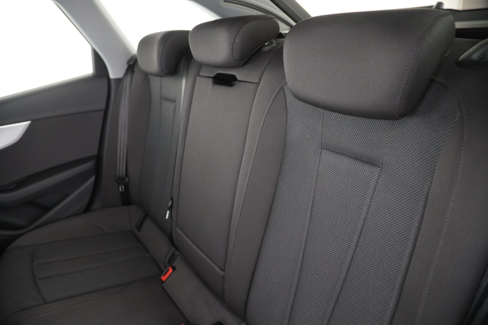 Audi A4 Avant S line