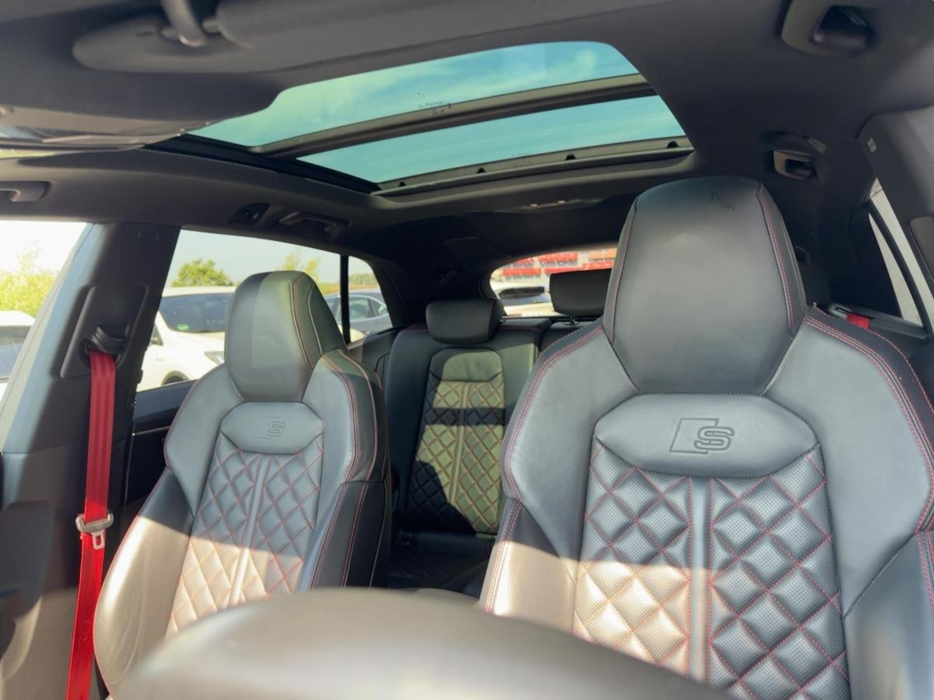 Audi SQ8 SUV