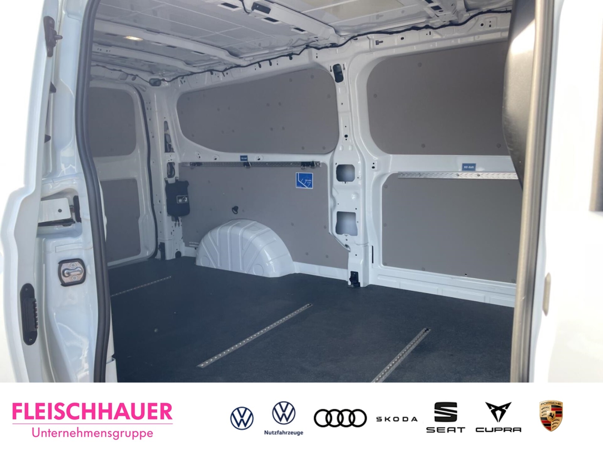 Volkswagen Transporter Kasten langer Radstand