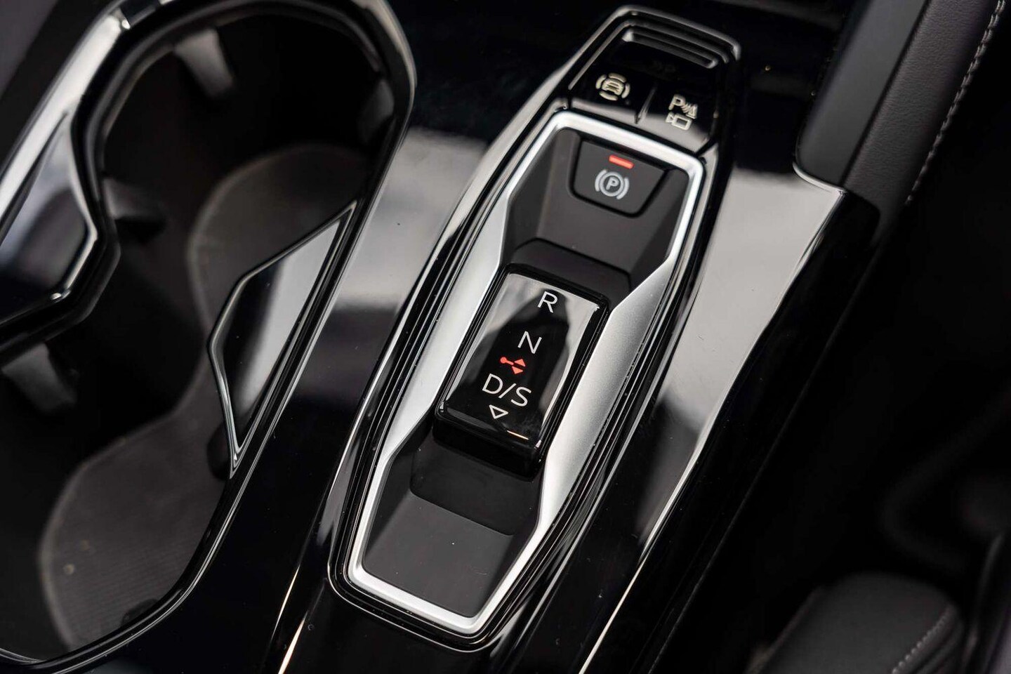 Image about Audi Q5 SUV TFSI quattro 200 kW sport