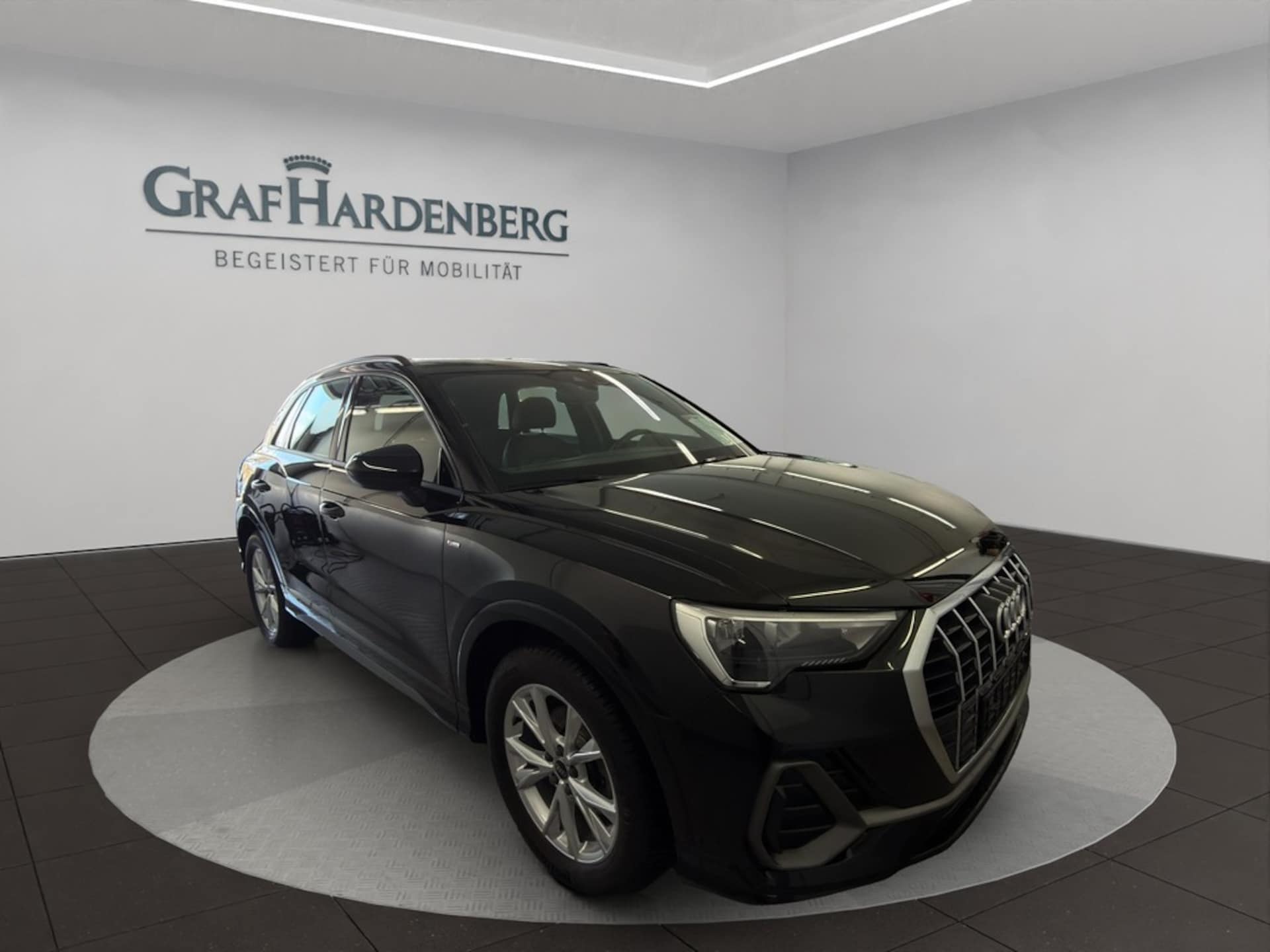 Audi Q3 SUV S line