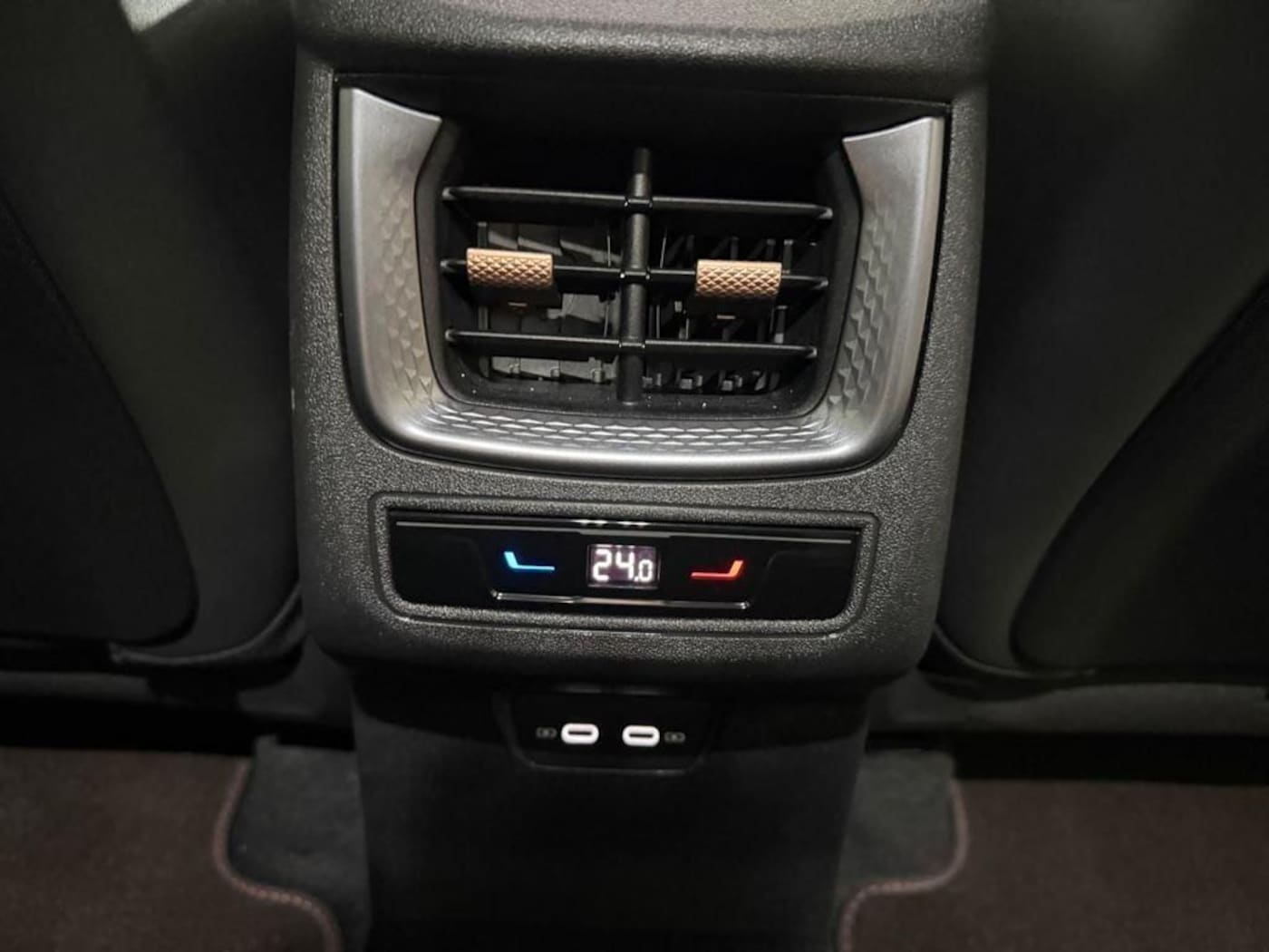 CUPRA Terramar 1.5 TSI e-Hybrid DSG 150 kW (204 CV) — photo 11