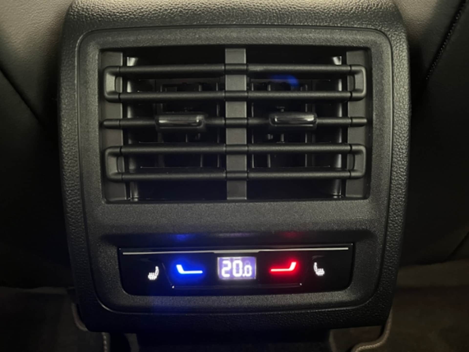 Volkswagen Golf Variant R-Line