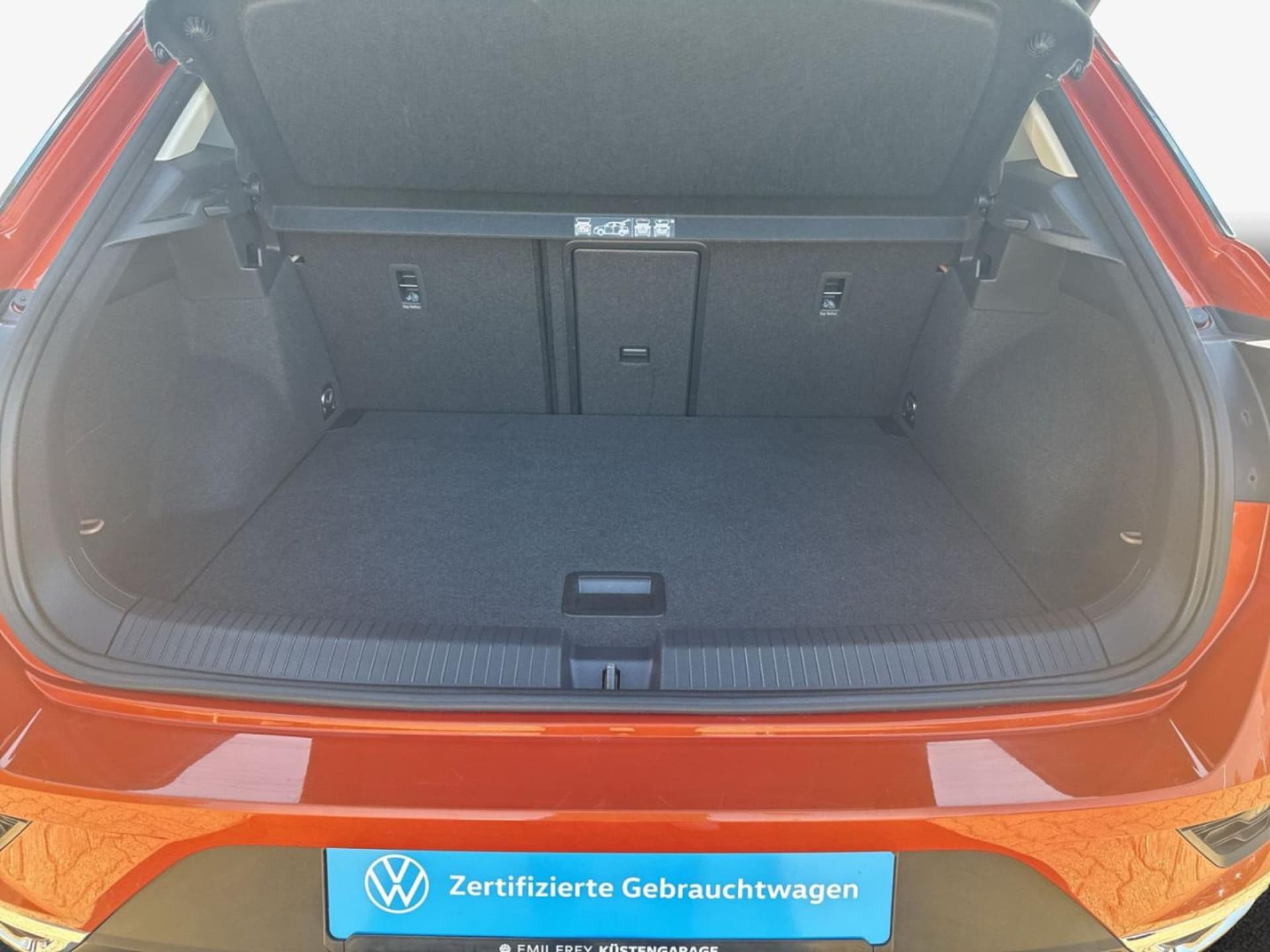 Volkswagen T-Roc United