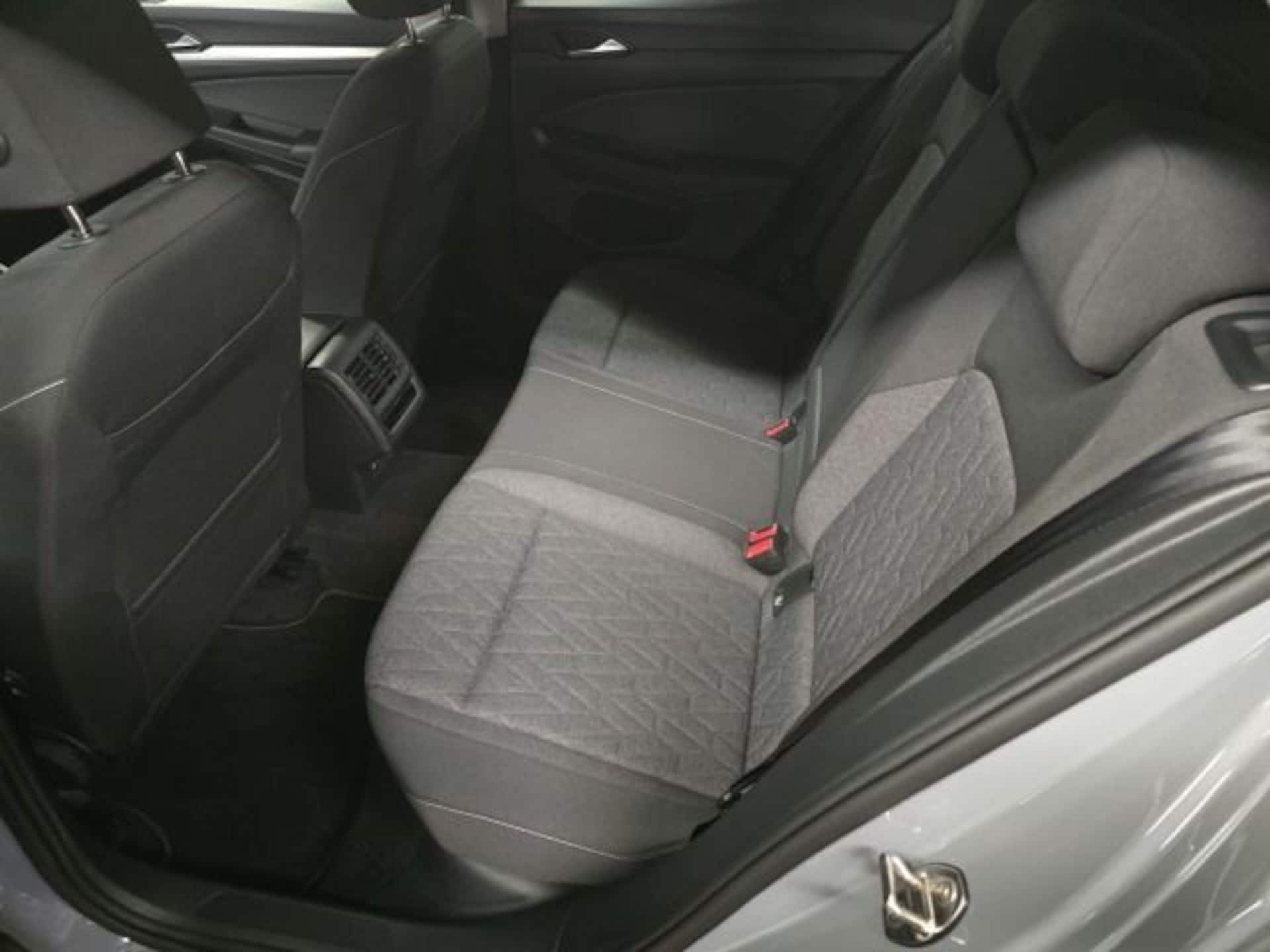 Volkswagen Golf MOVE