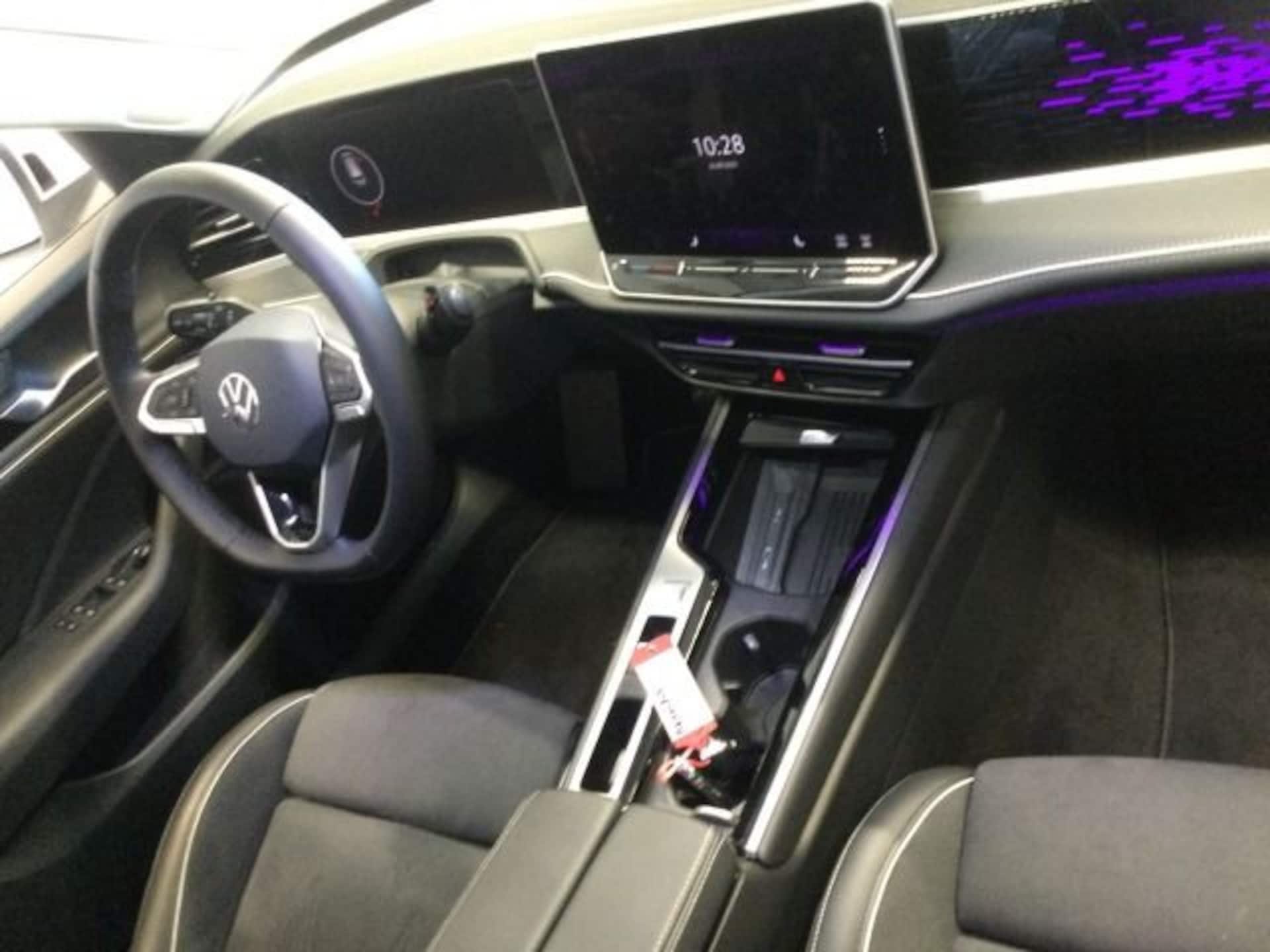 Volkswagen Passat Elegance