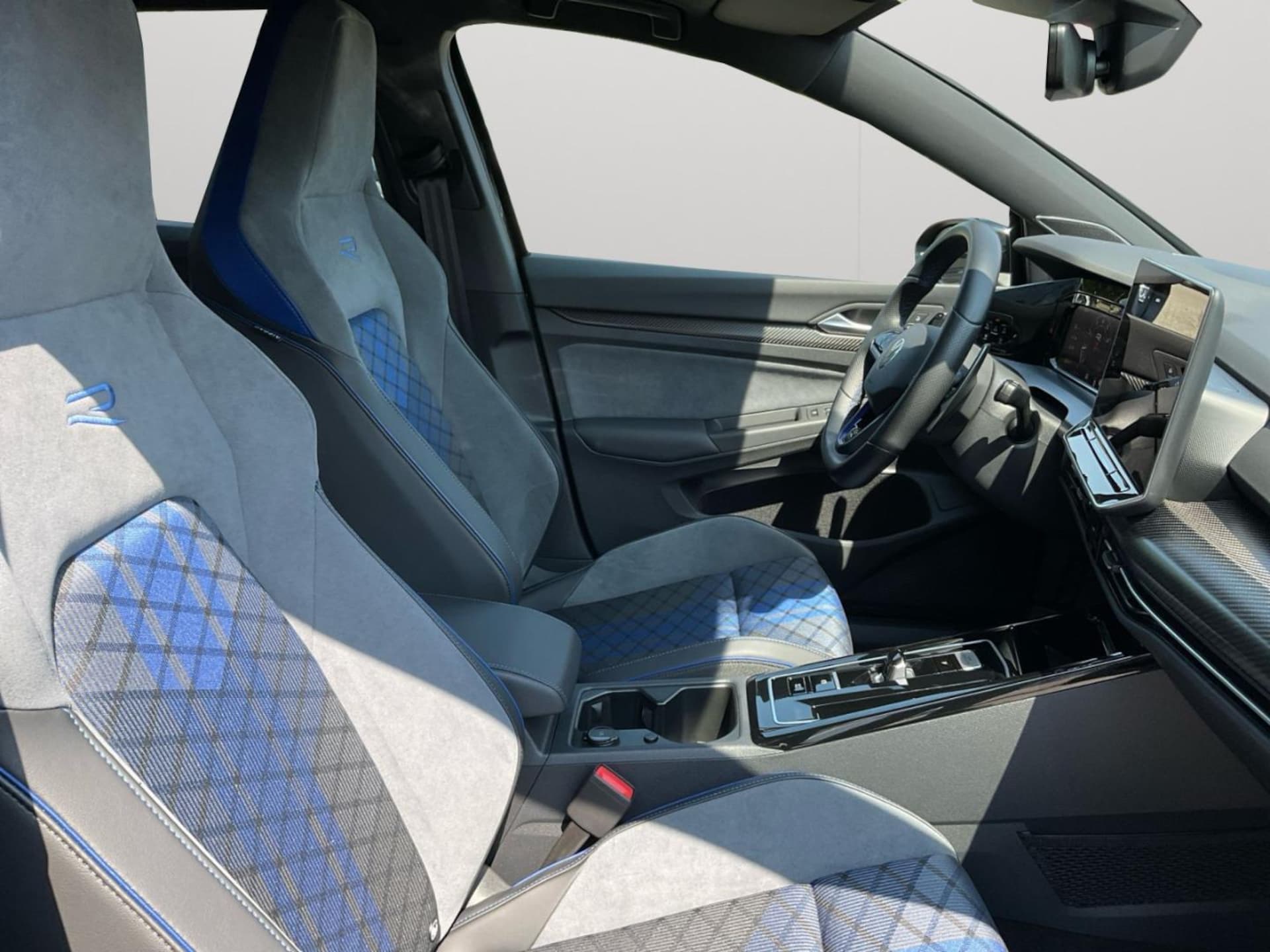 Volkswagen Golf R Black Edition