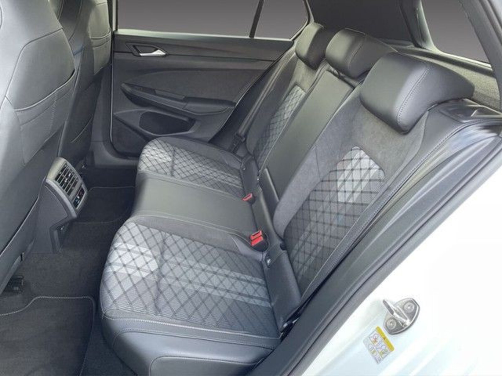 Volkswagen Golf – Bild 16