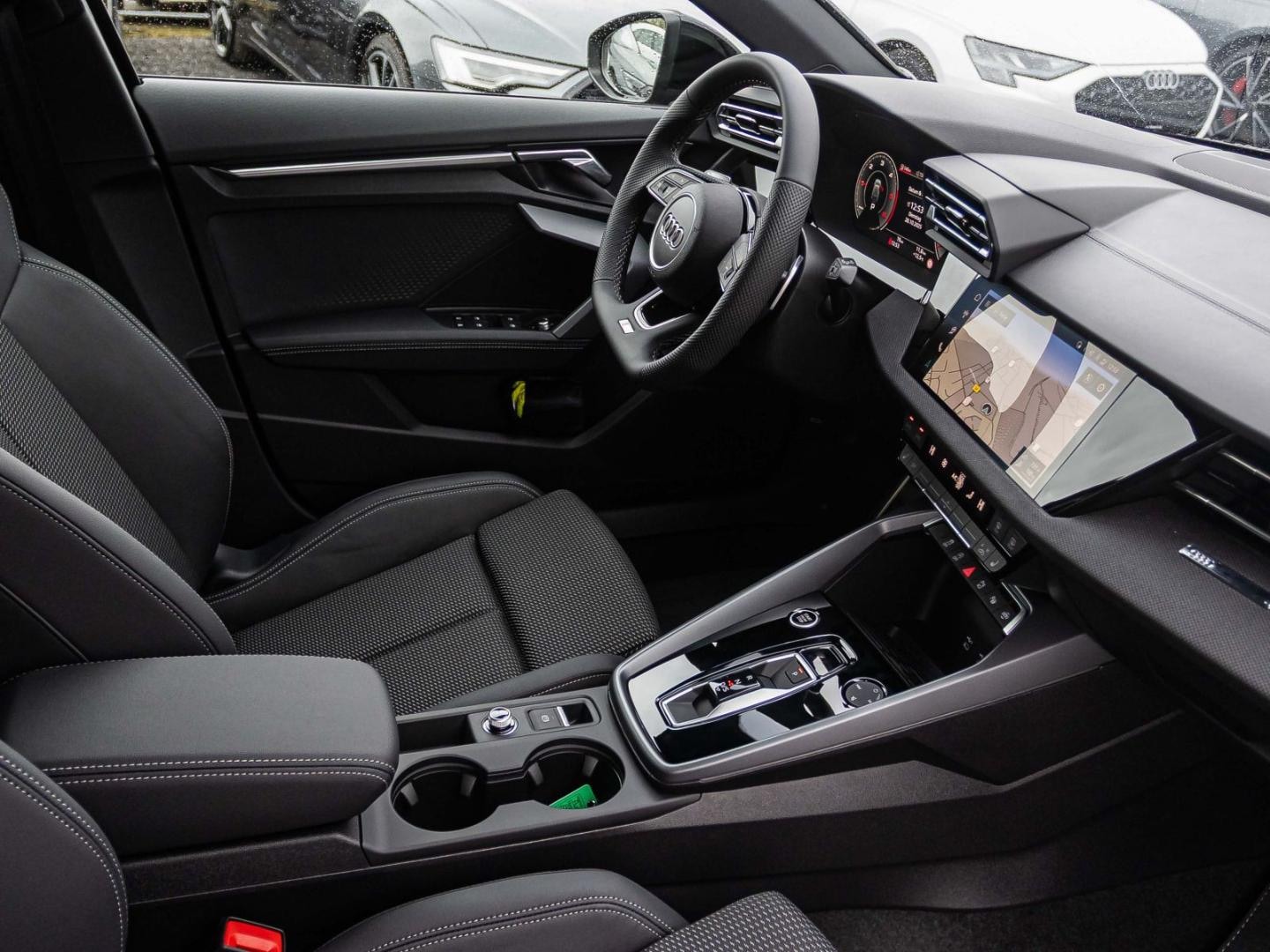 Bild über Audi A3 Sportback TDI S tronic - für weitere Informationen kontaktieren Sie den Audi Partner