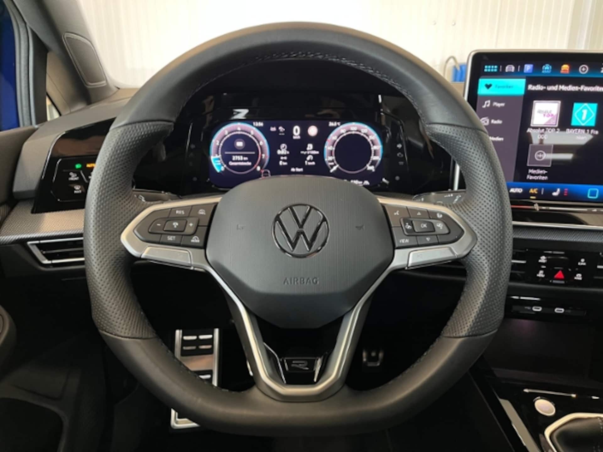 Volkswagen Golf Variant R-Line